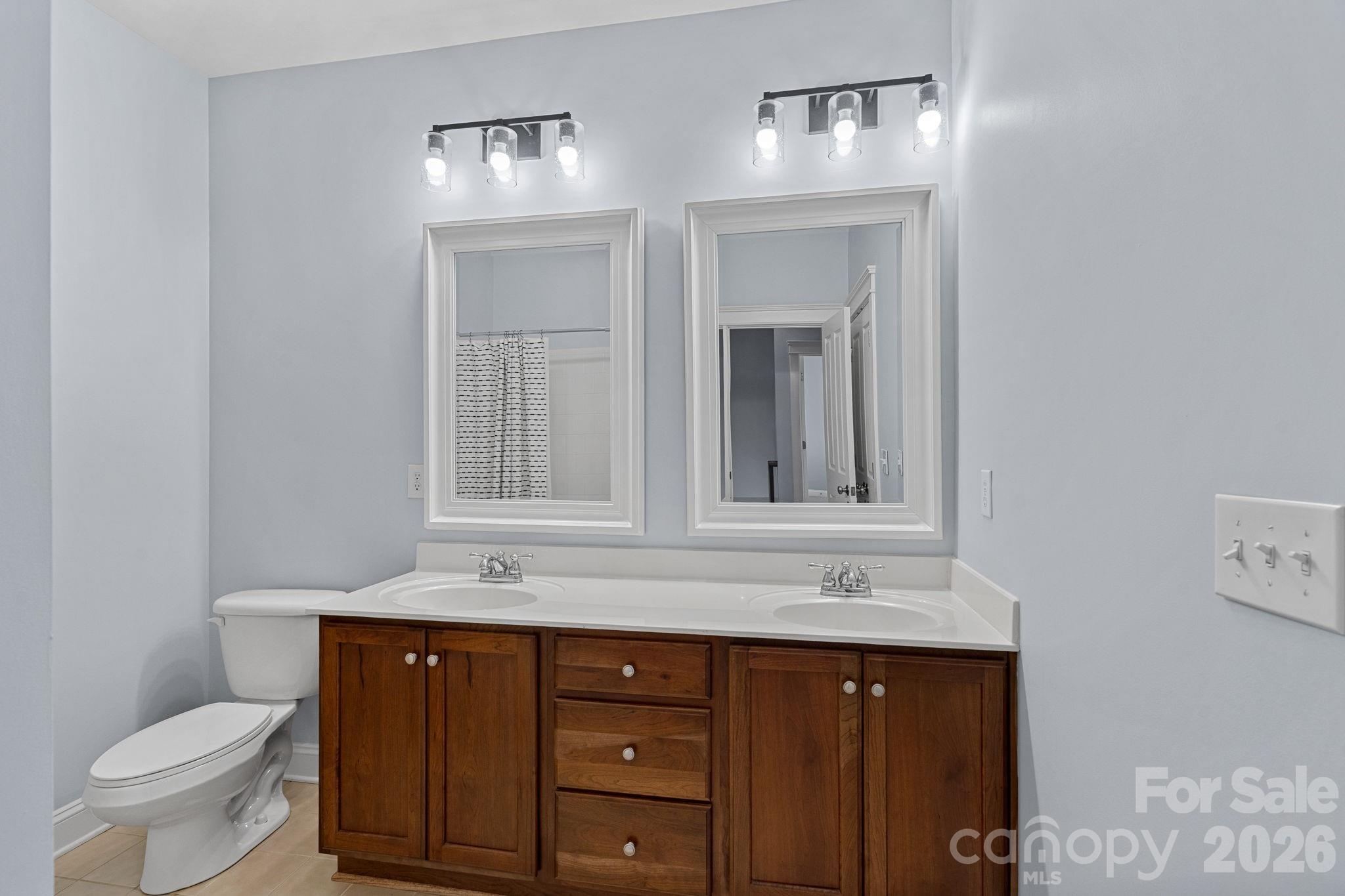 5595 Morris Hunt Drive — Fort Mill
