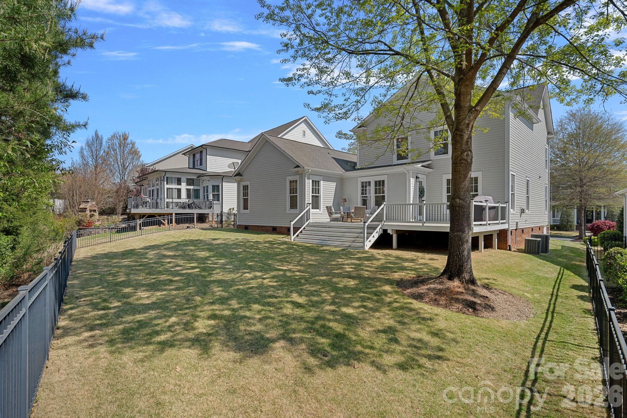 5595 Morris Hunt Drive — Fort Mill