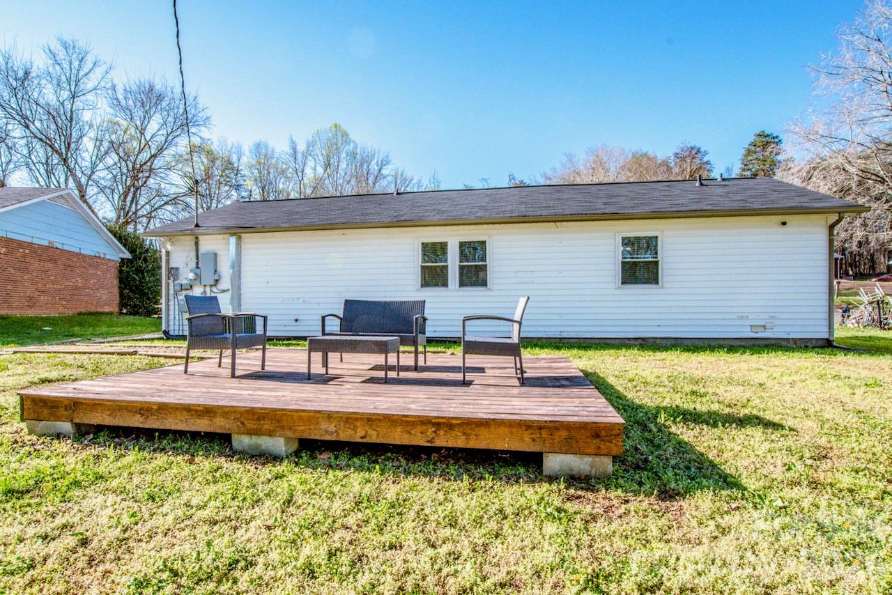 269 Mountview Drive — Mocksville