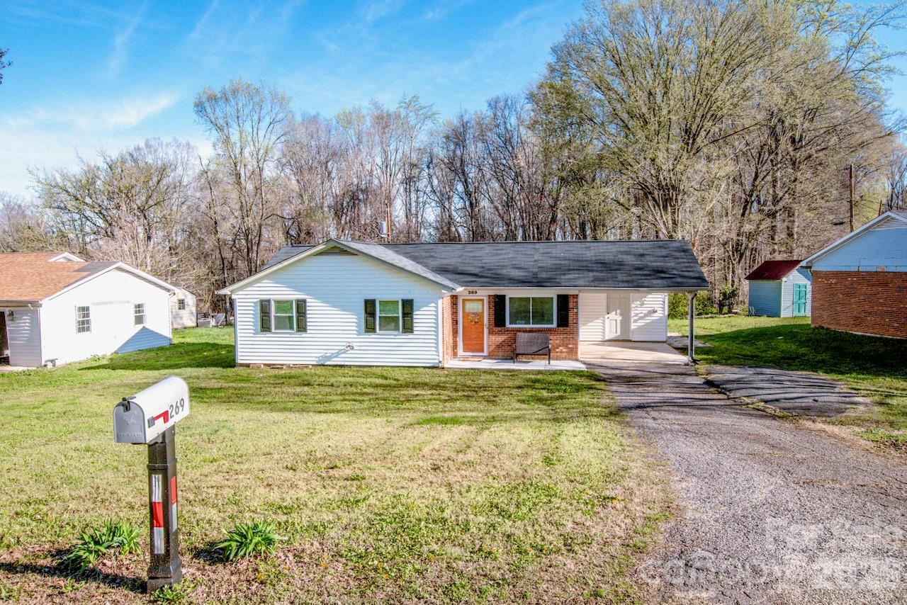 269 Mountview Drive — Mocksville
