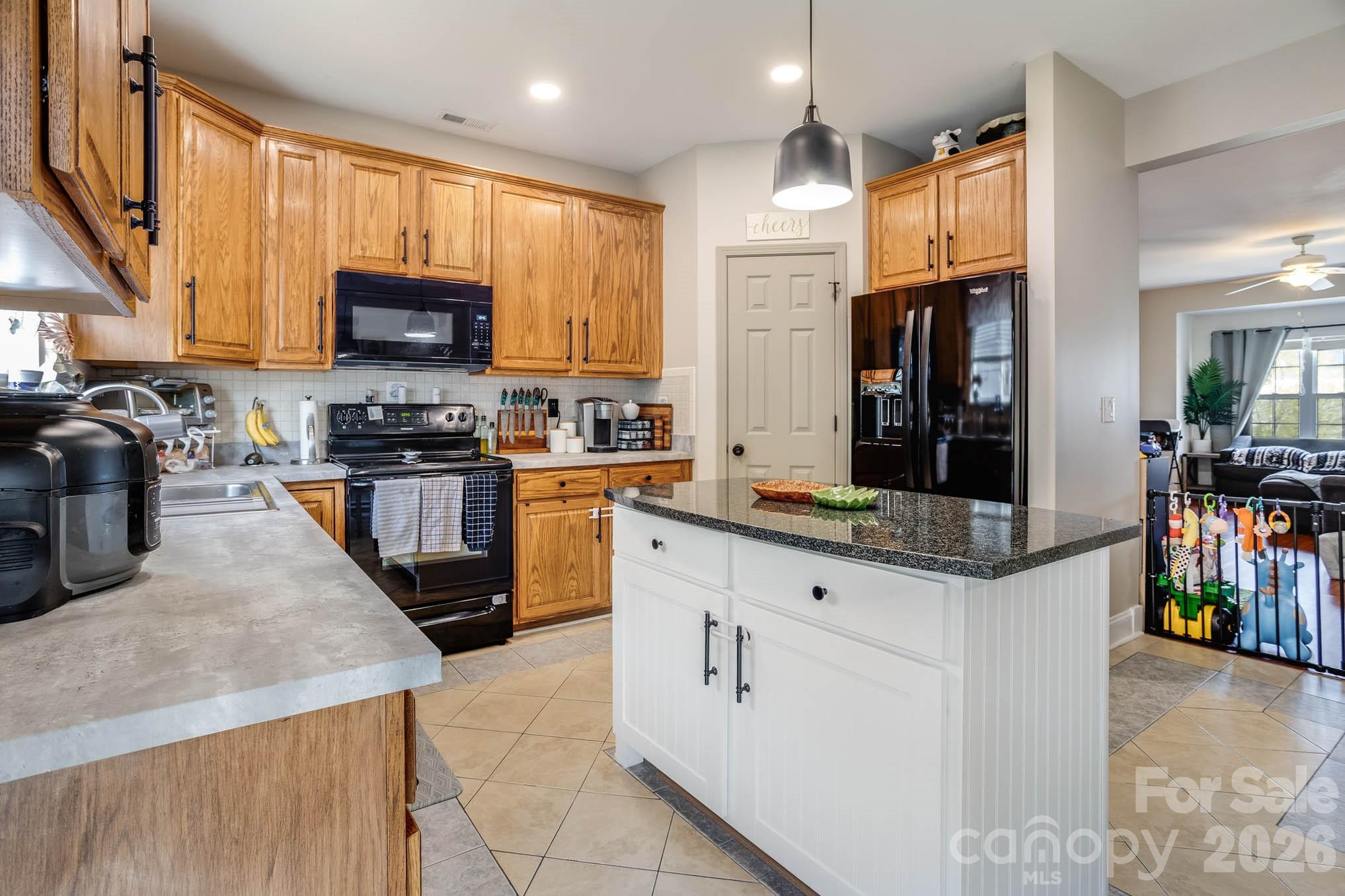 128 Rock Ridge Lane — Mount Holly