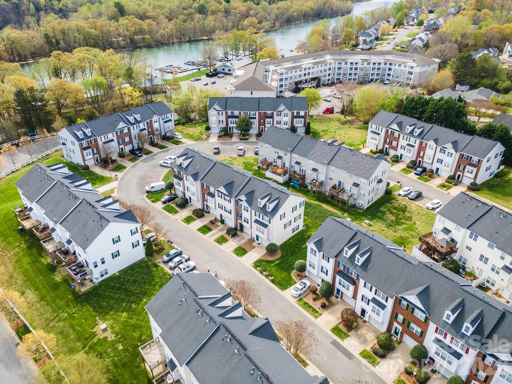 128 Rock Ridge Lane — Mount Holly