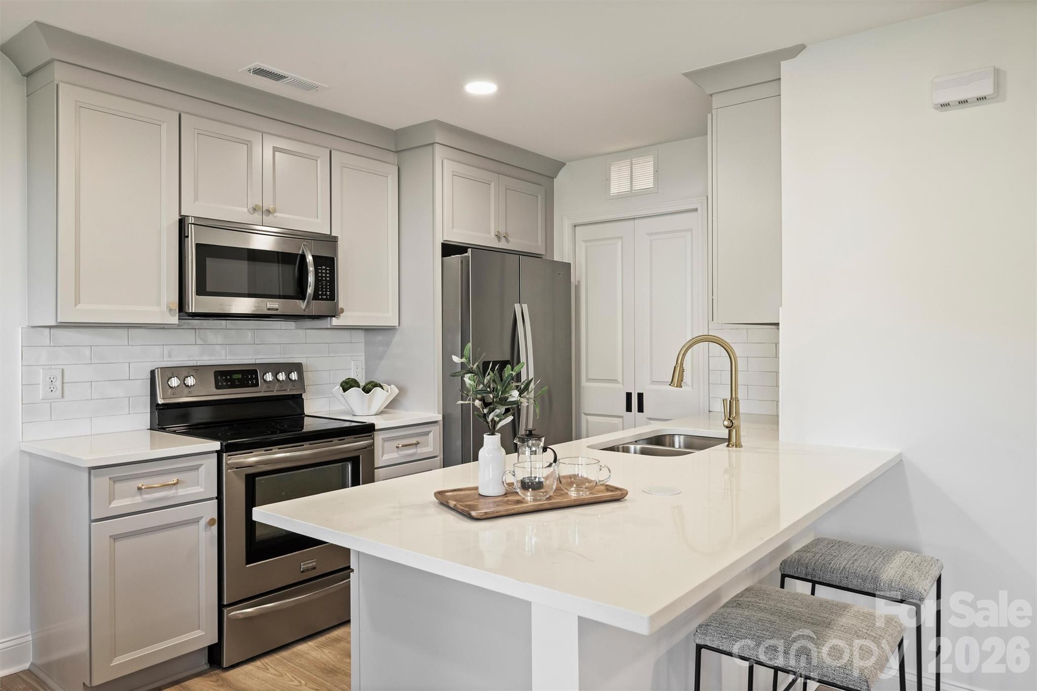 11141 Harrowfield Road — Charlotte