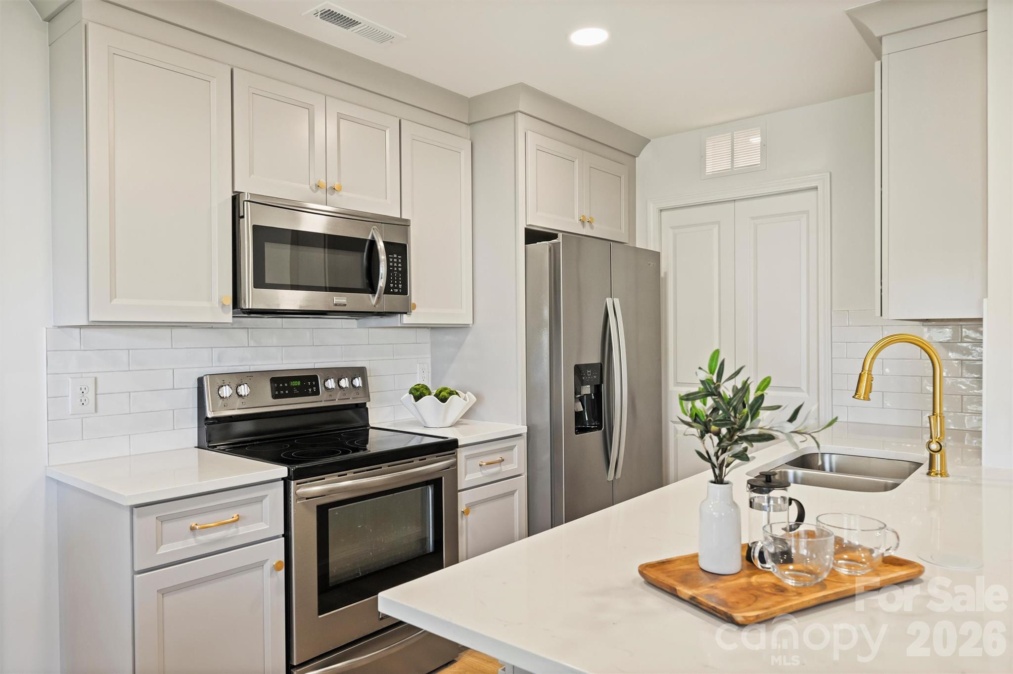 11141 Harrowfield Road — Charlotte