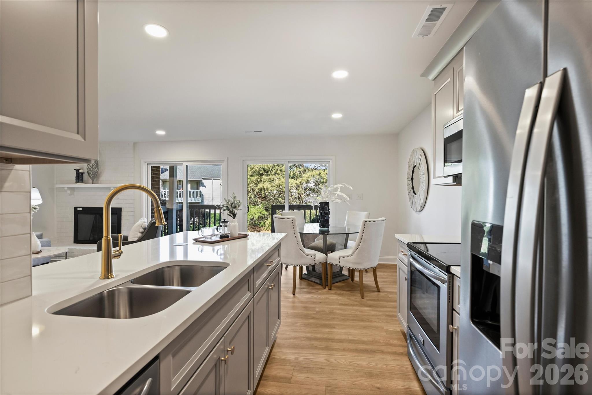 11141 Harrowfield Road — Charlotte
