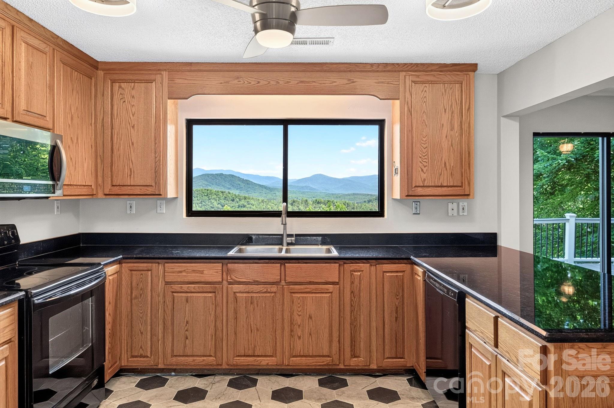 156 Gilliam Road — Old Fort
