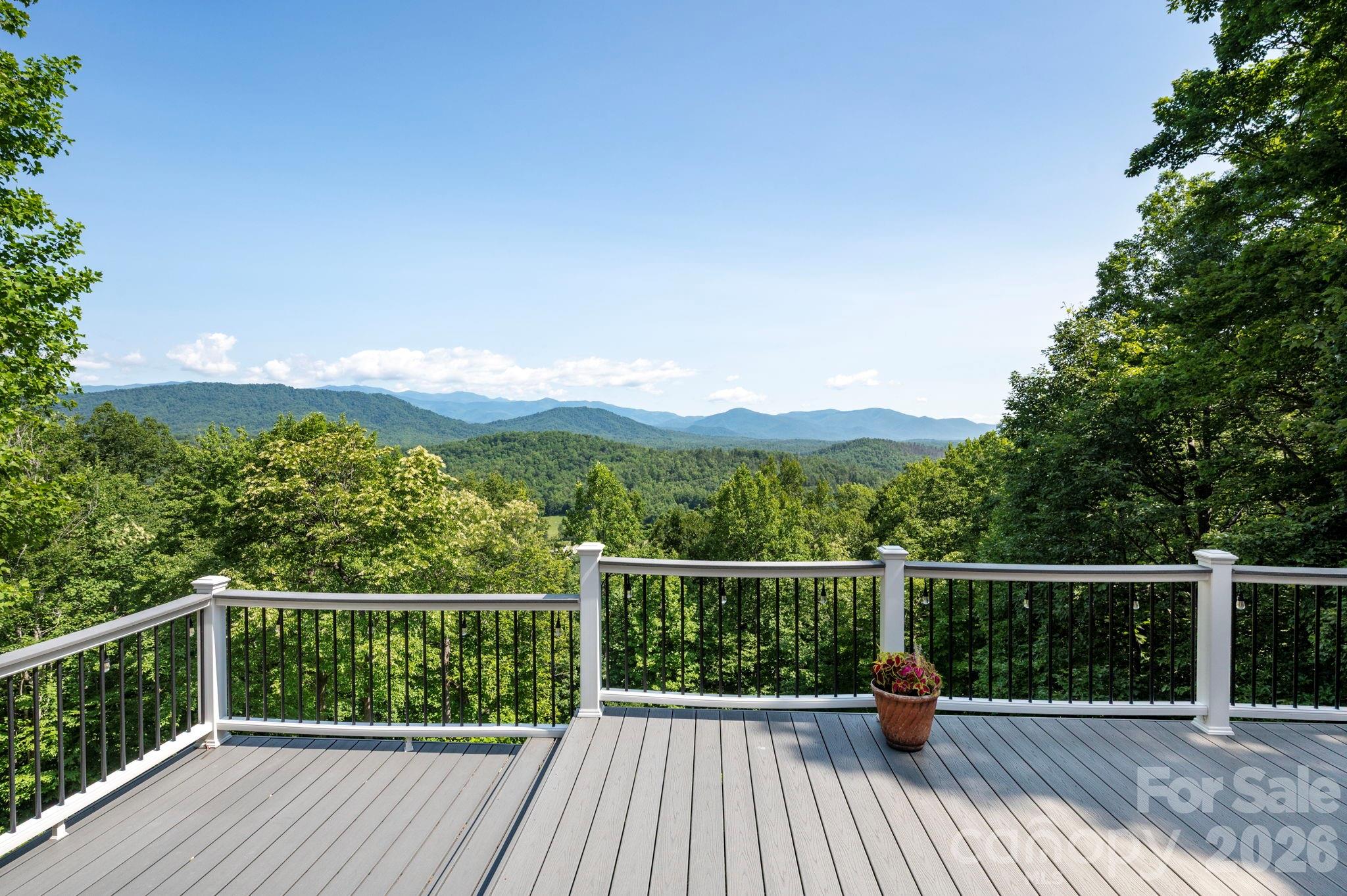 156 Gilliam Road — Old Fort