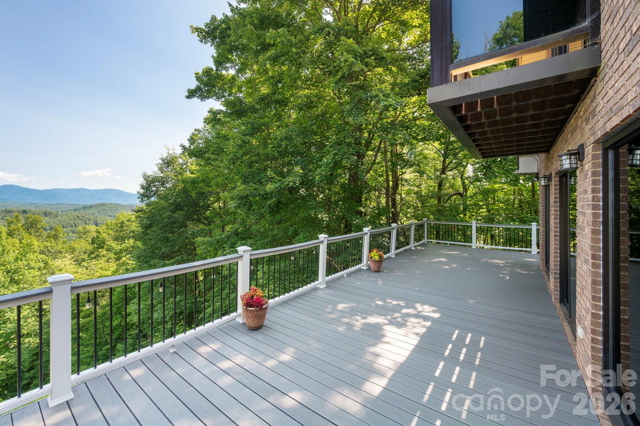 156 Gilliam Road — Old Fort