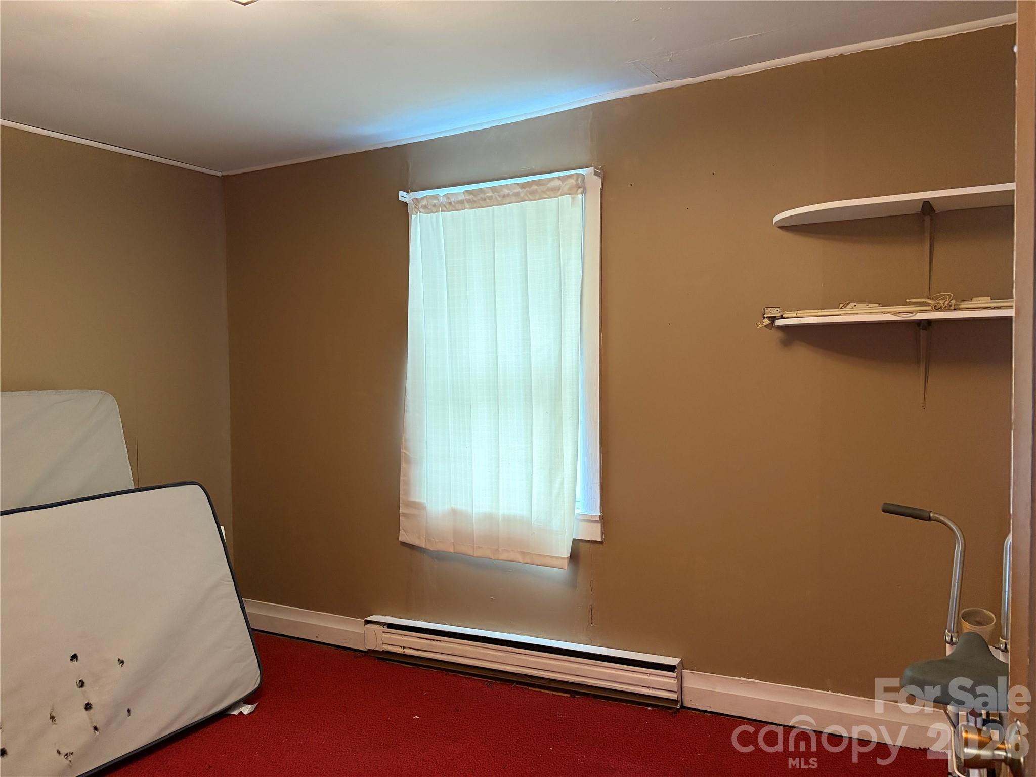 72 Alexander Road — Weaverville
