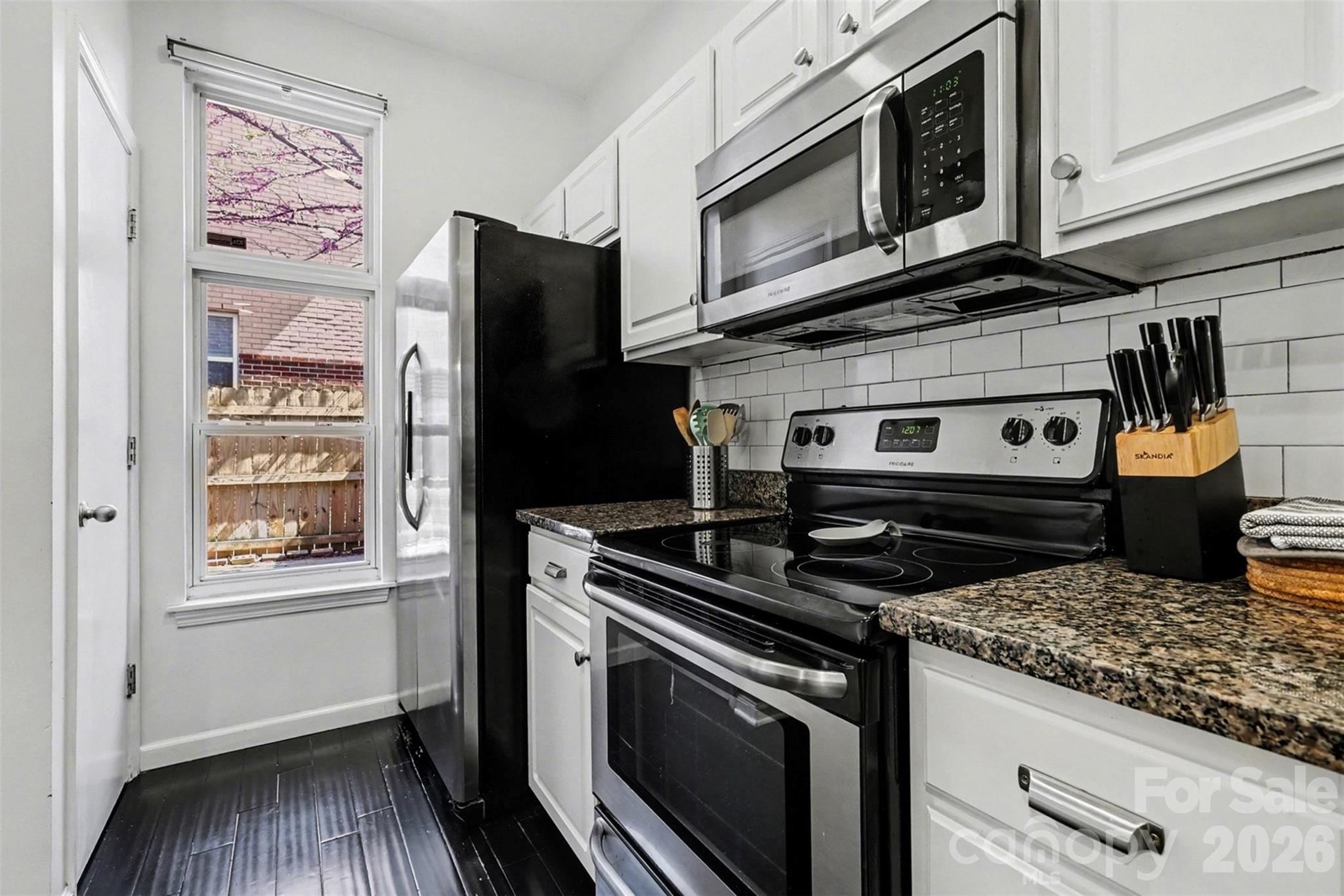 703 E 8th Street — Charlotte