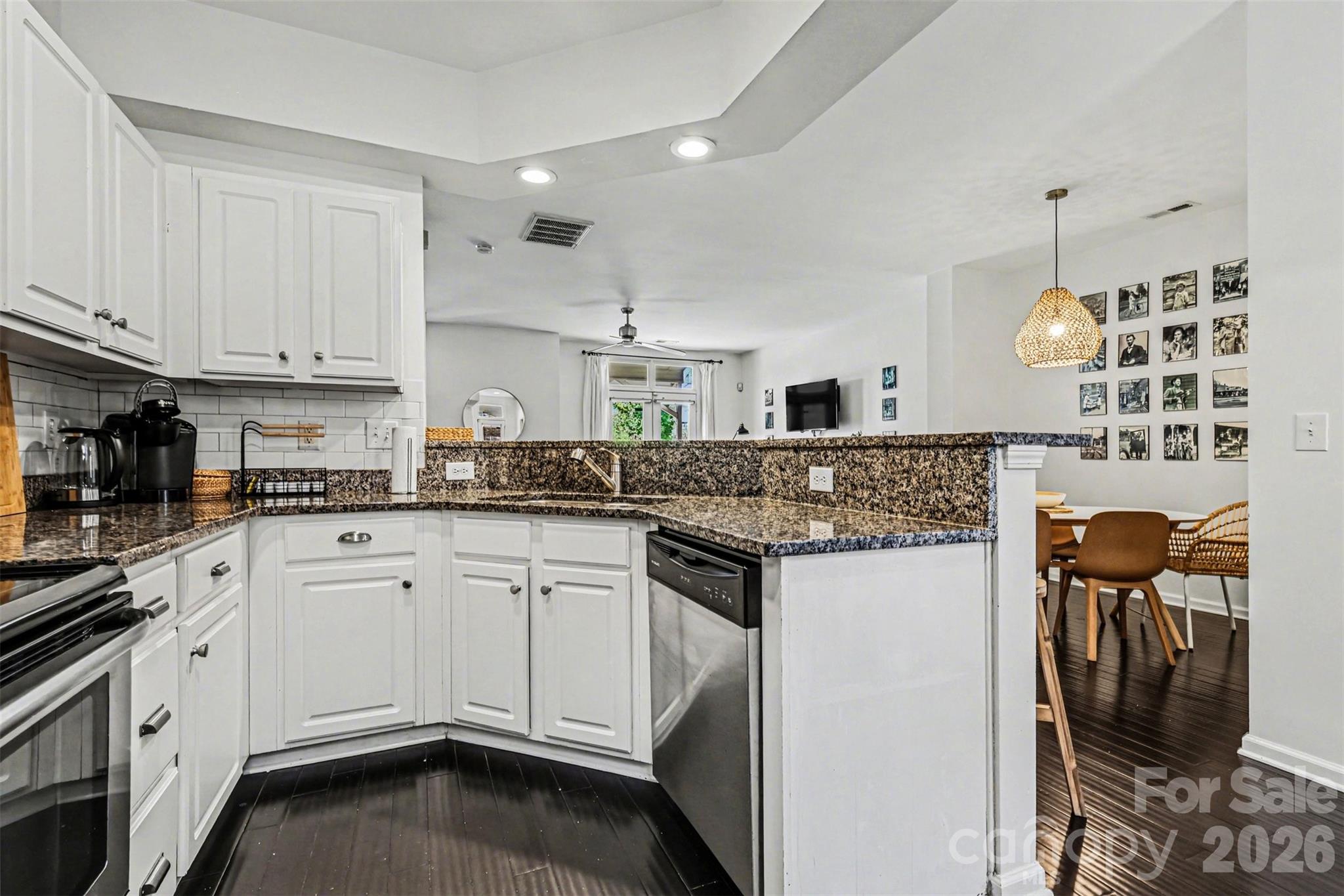 703 E 8th Street — Charlotte