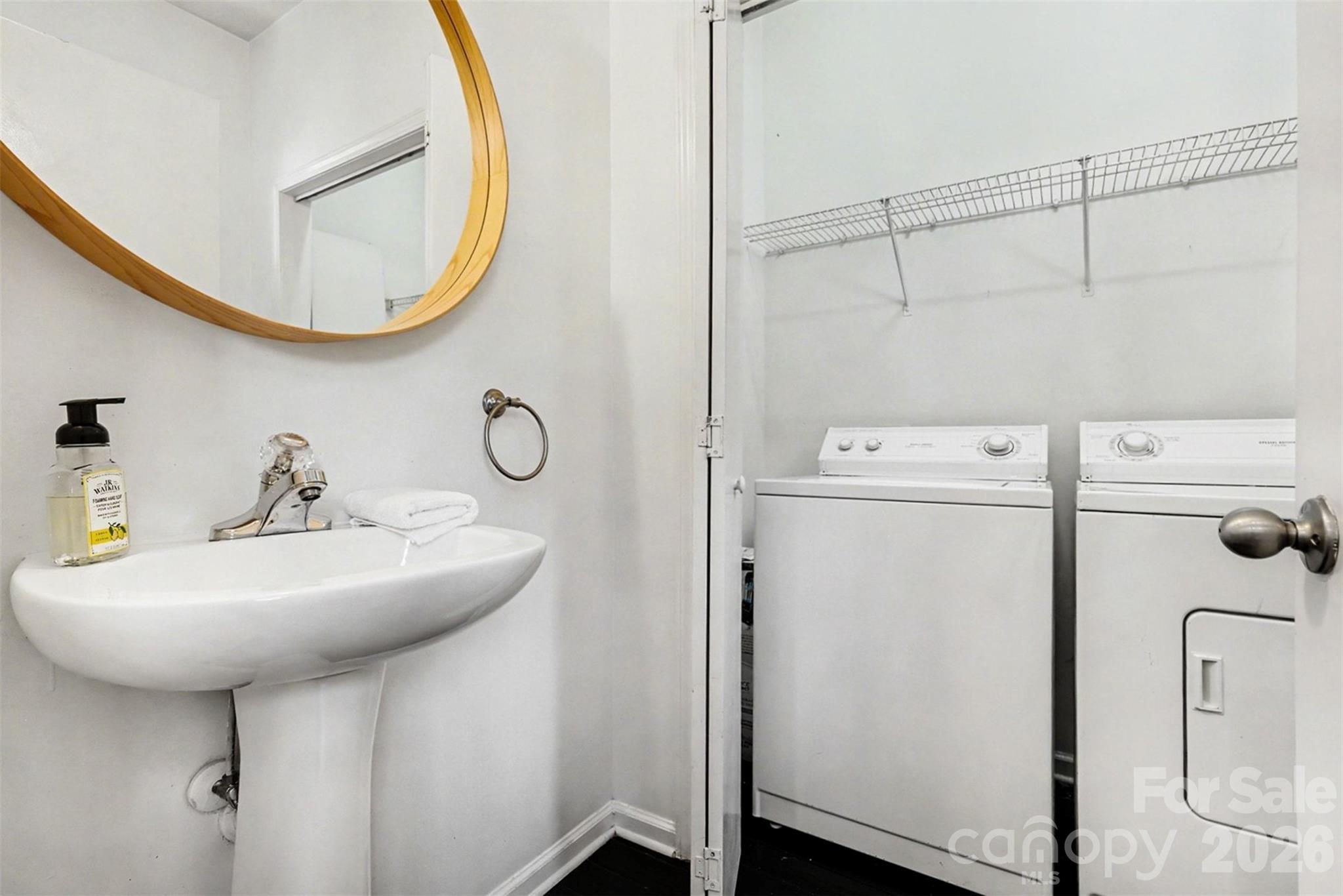 703 E 8th Street — Charlotte