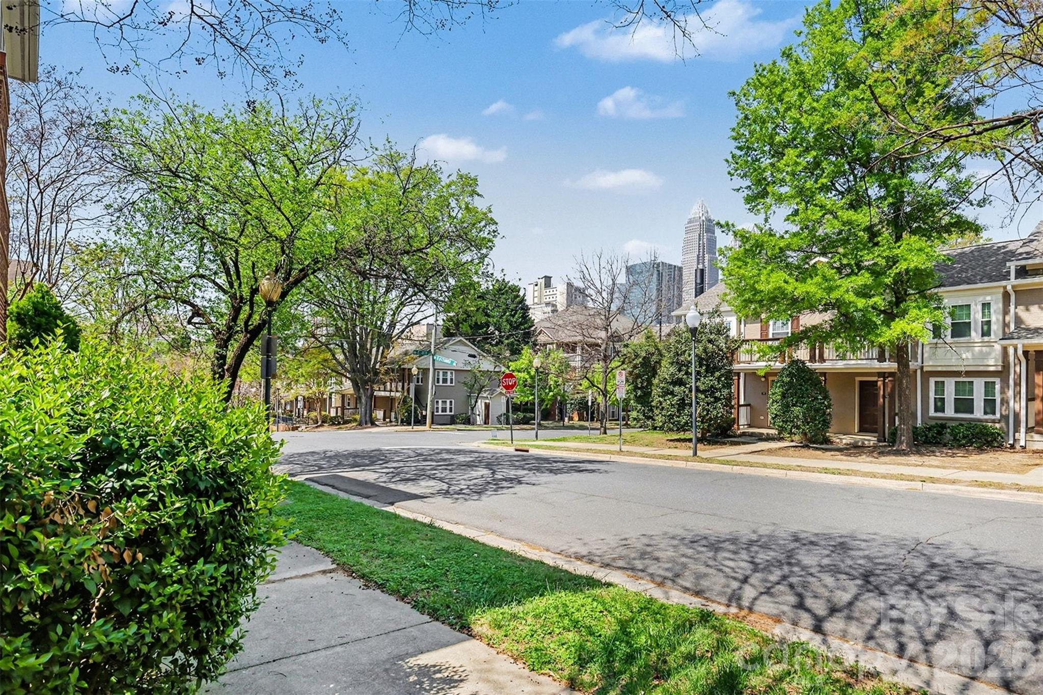703 E 8th Street — Charlotte