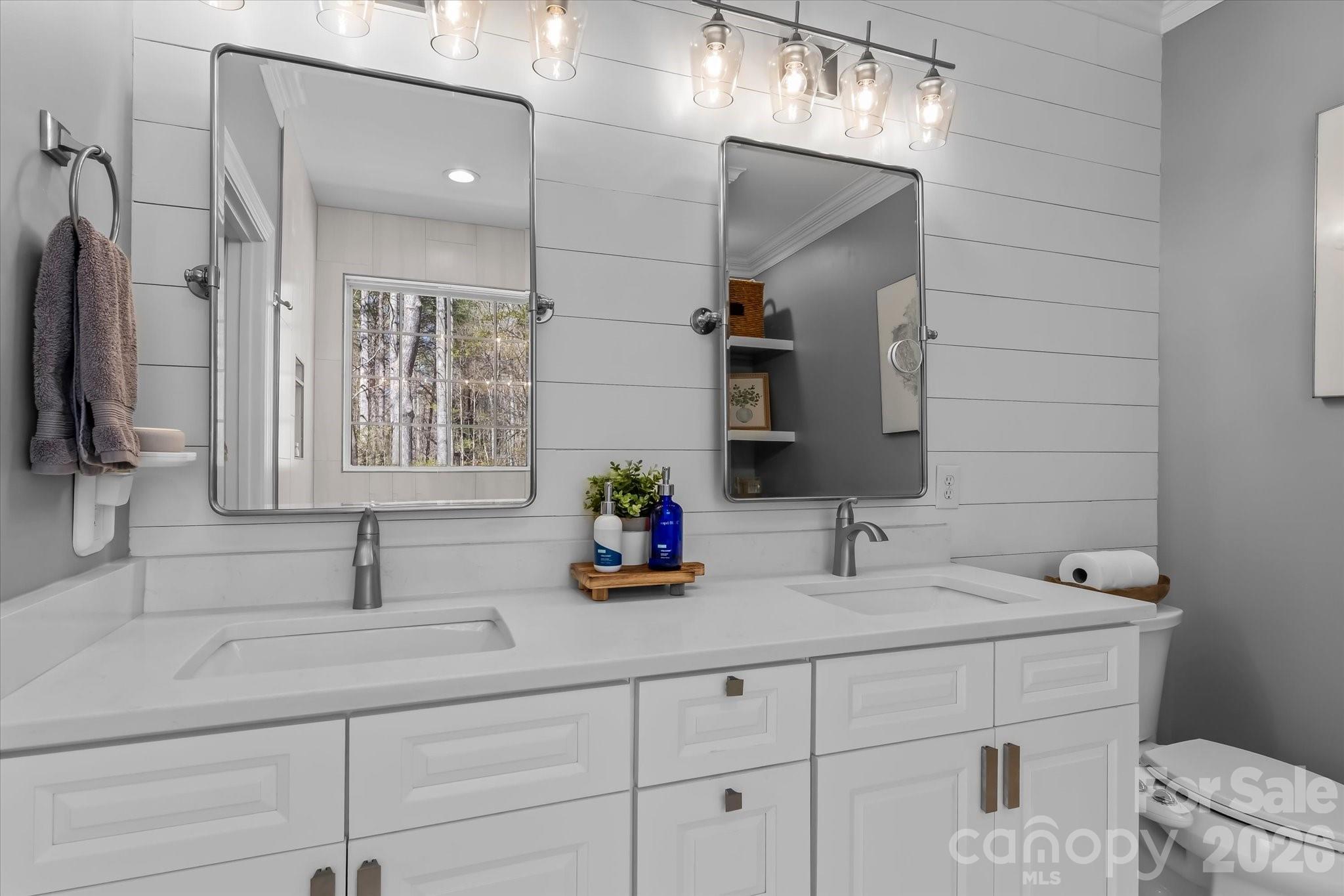434 Catalina Drive — Mooresville