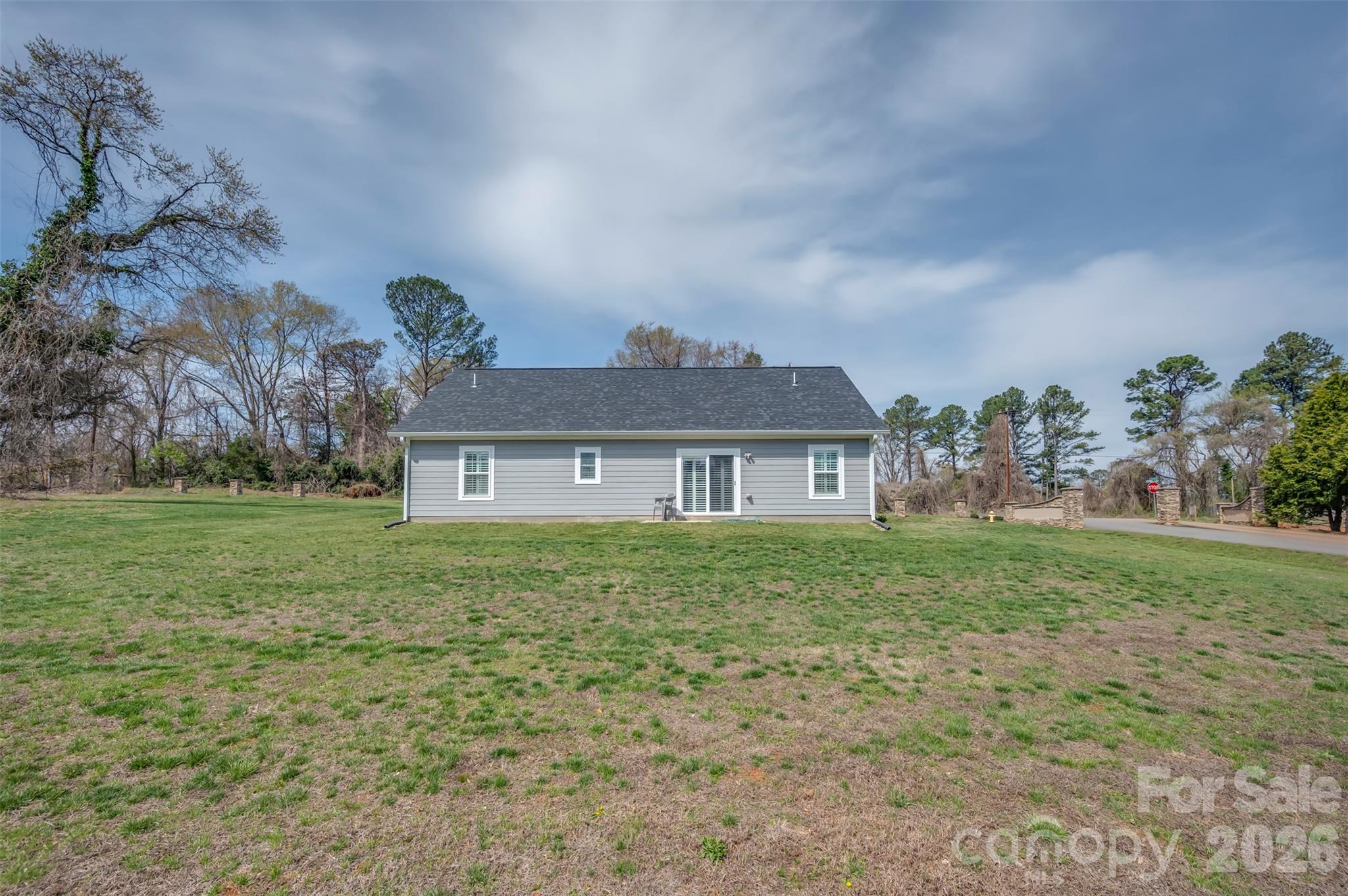 168 Nursery Road — Forest City