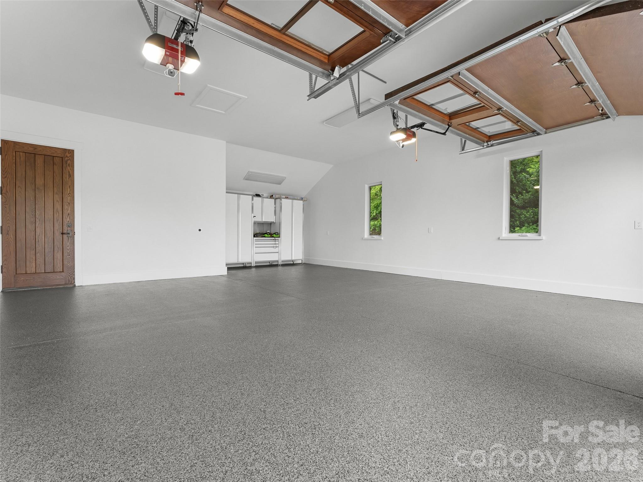 208 Skycliff Drive — Asheville