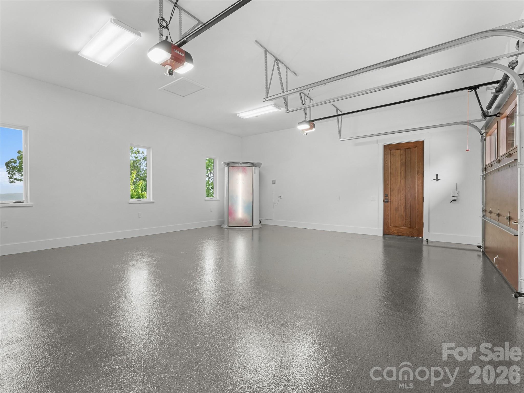 208 Skycliff Drive — Asheville