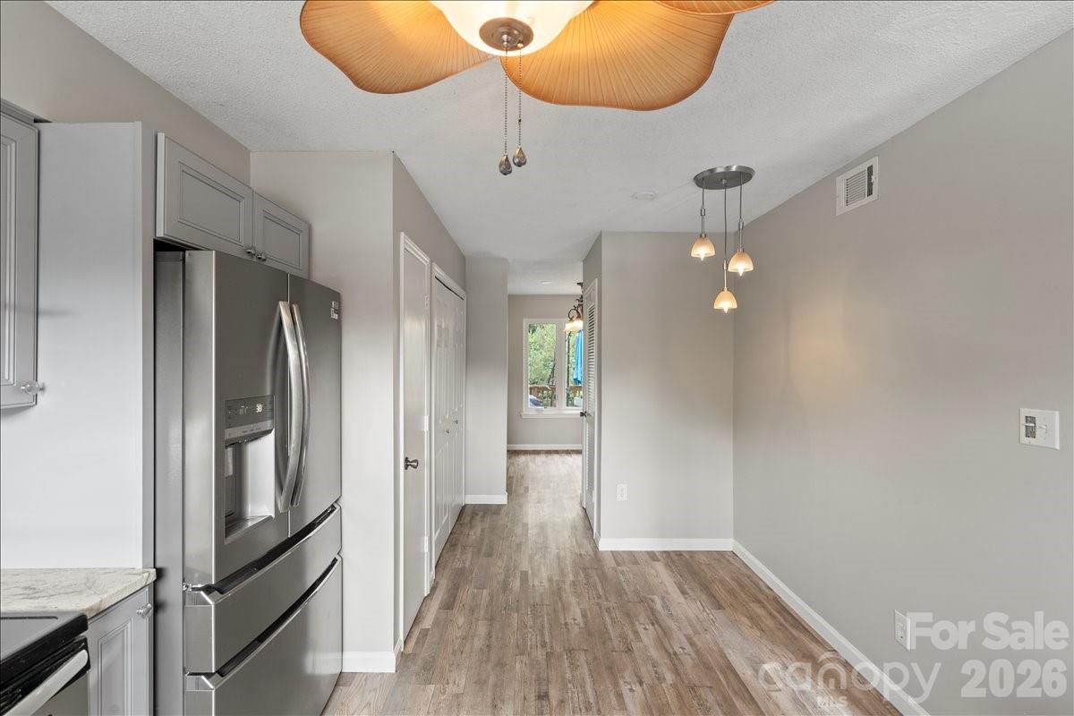 6610 Point Comfort Lane — Charlotte