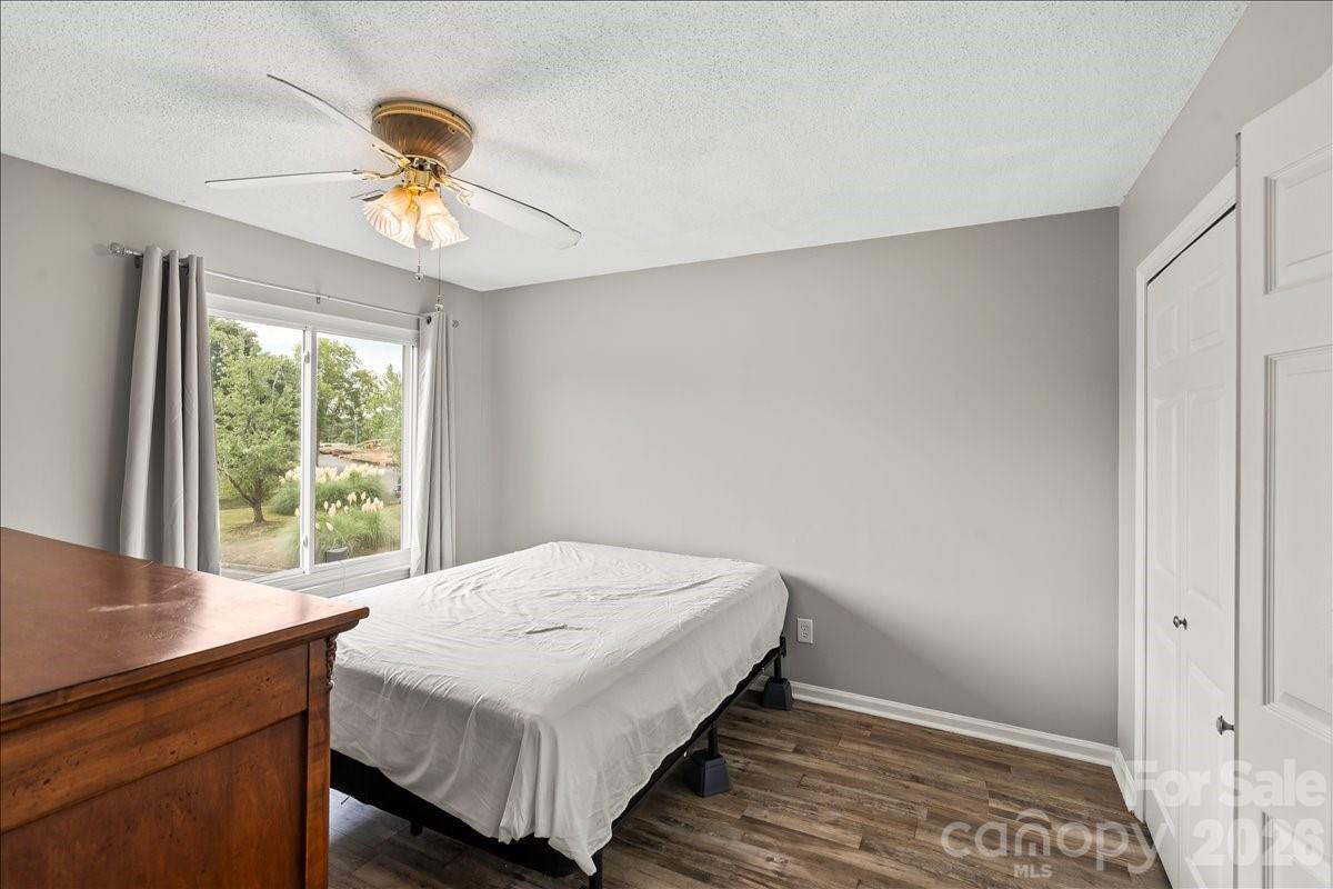 6610 Point Comfort Lane — Charlotte
