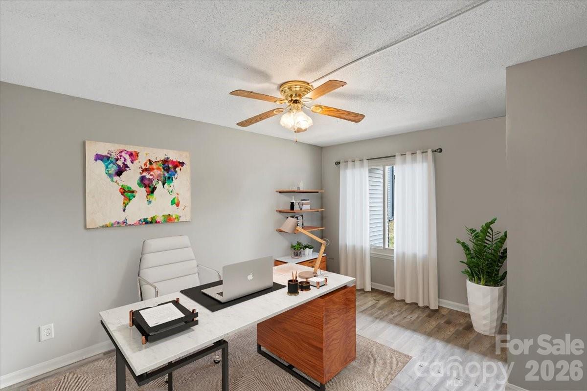 6610 Point Comfort Lane — Charlotte