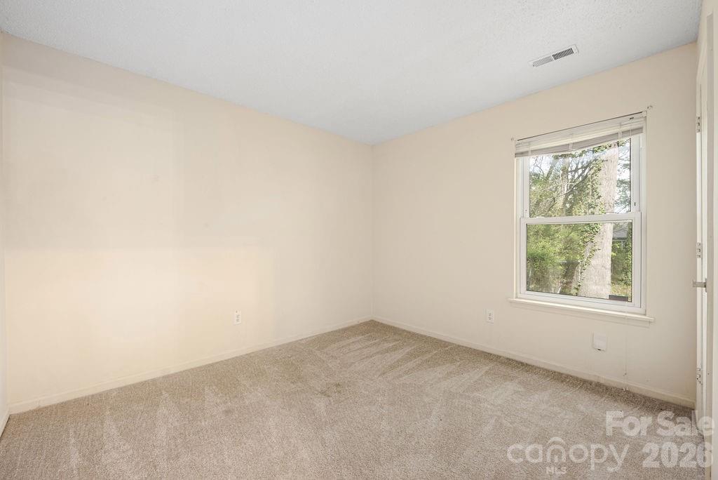 6515 Burning Bush Court — Charlotte