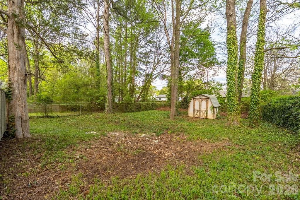 6515 Burning Bush Court — Charlotte