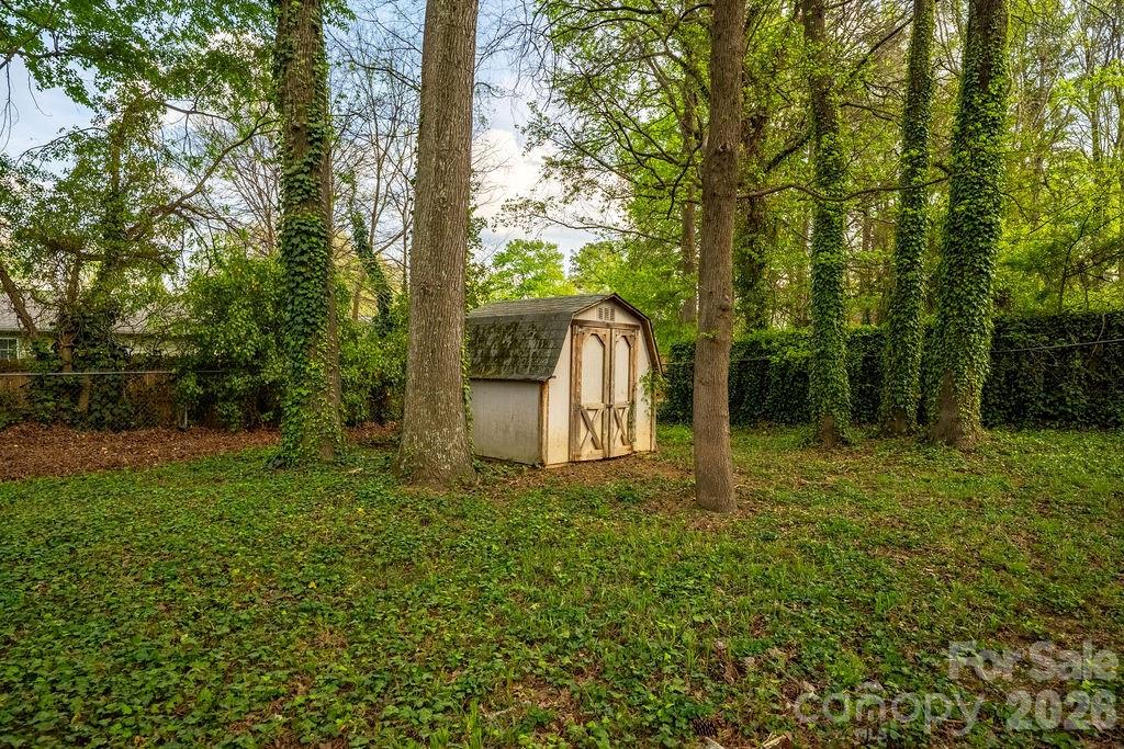6515 Burning Bush Court — Charlotte