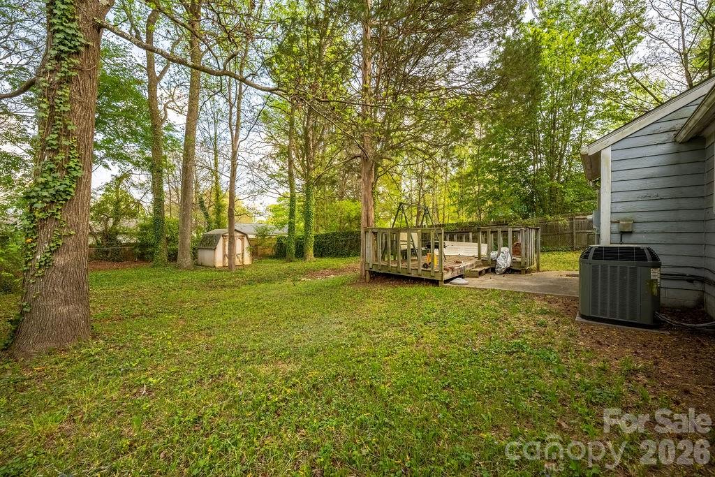 6515 Burning Bush Court — Charlotte