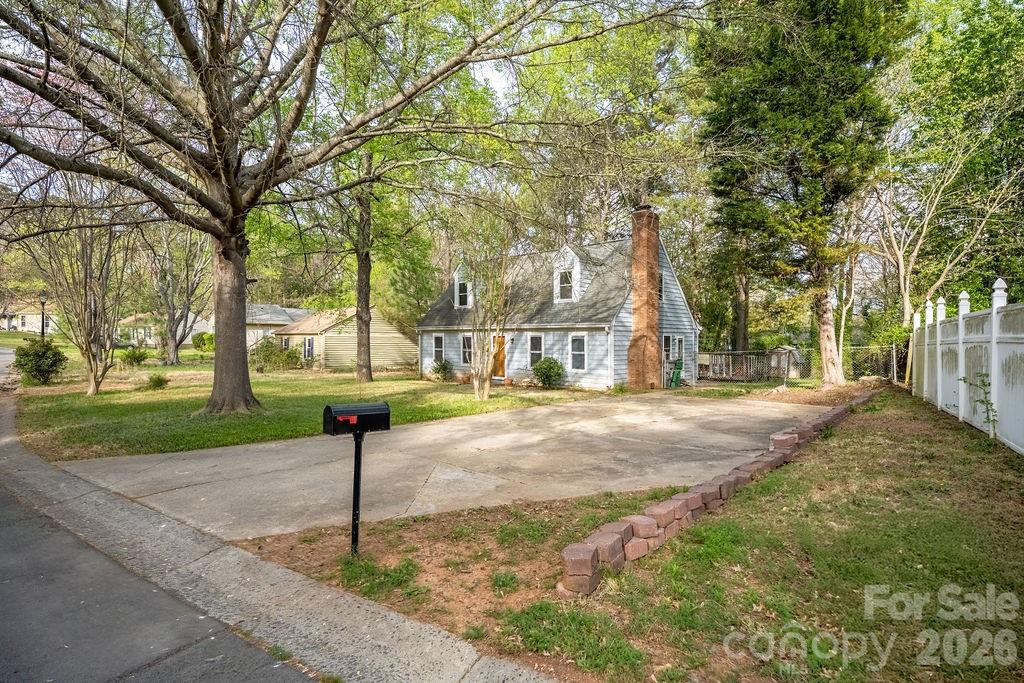 6515 Burning Bush Court — Charlotte