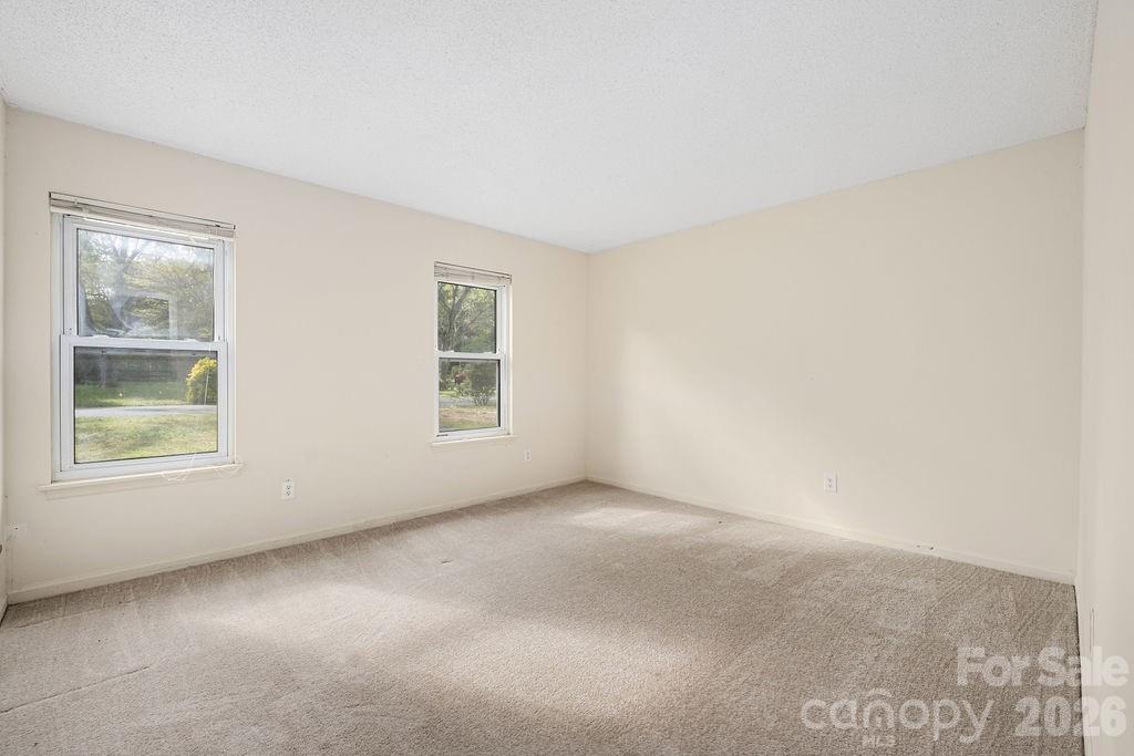 6515 Burning Bush Court — Charlotte