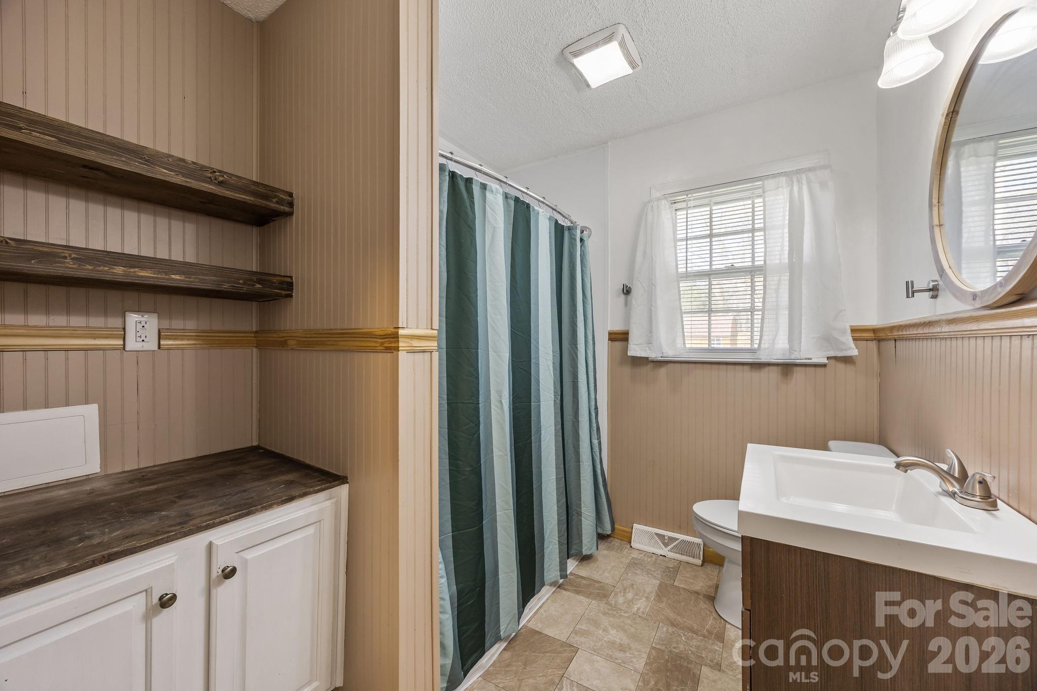 1009 Union Terrace — Gastonia
