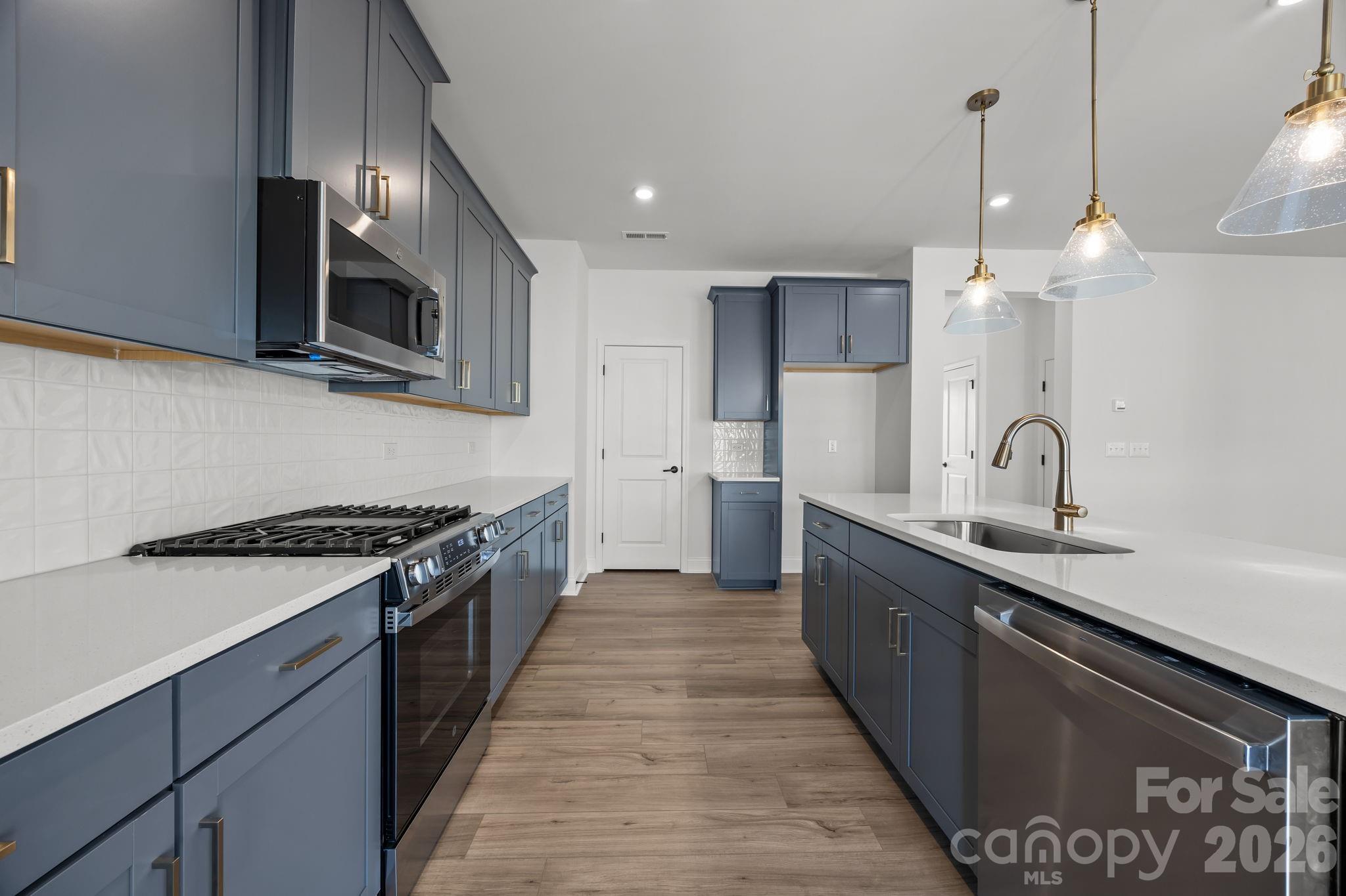 744 Sirius Lane #35 — York