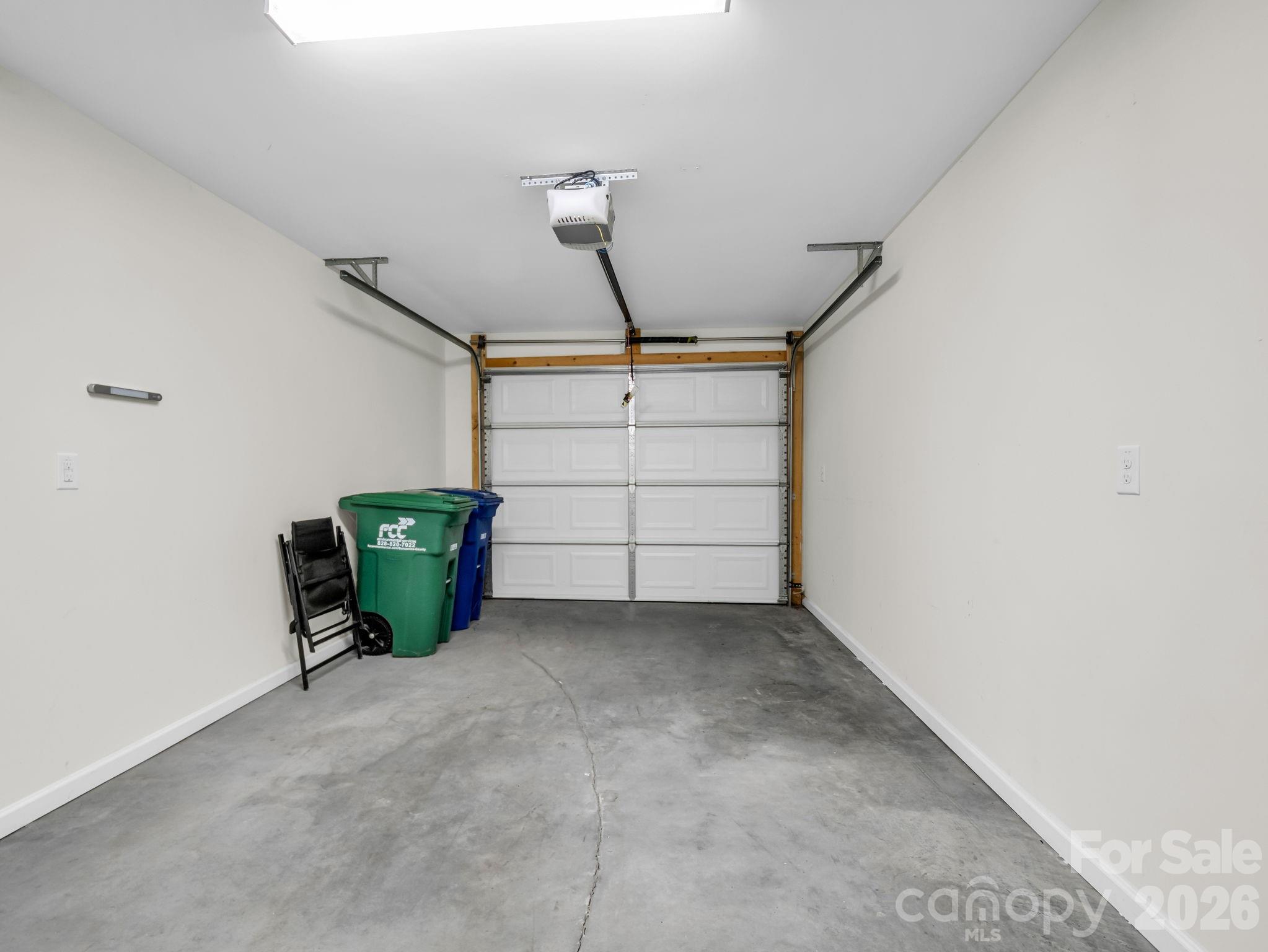 1106 Lynwood Forest Road — Arden