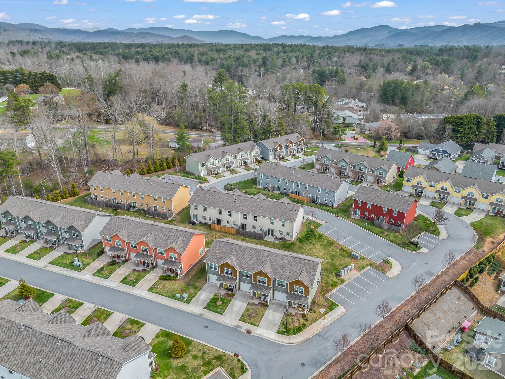 1106 Lynwood Forest Road — Arden