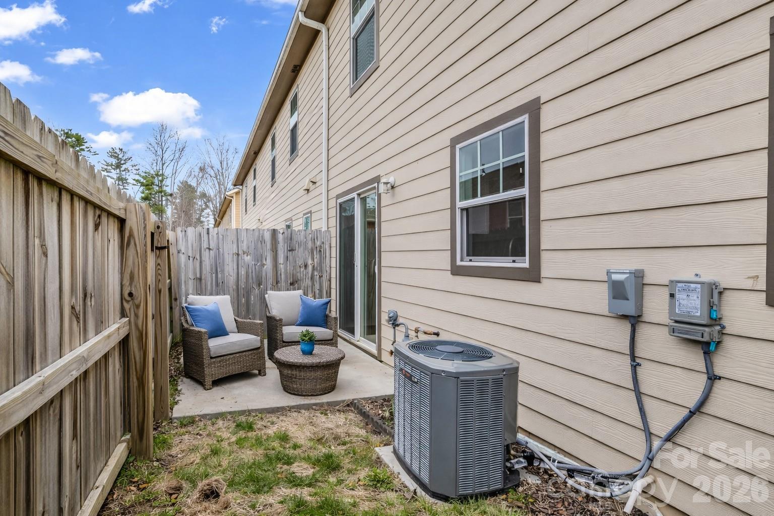 1106 Lynwood Forest Road — Arden