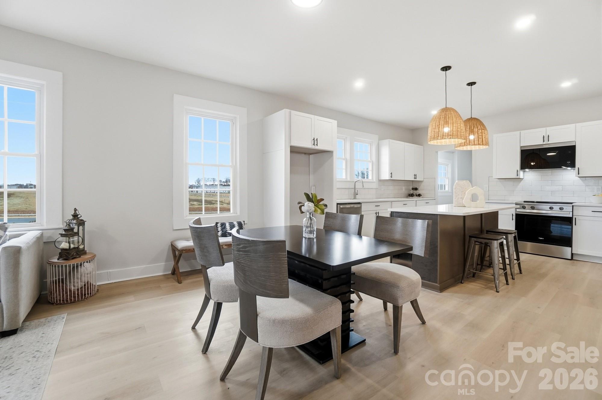 1212 Coddle Creek Highway — Mooresville