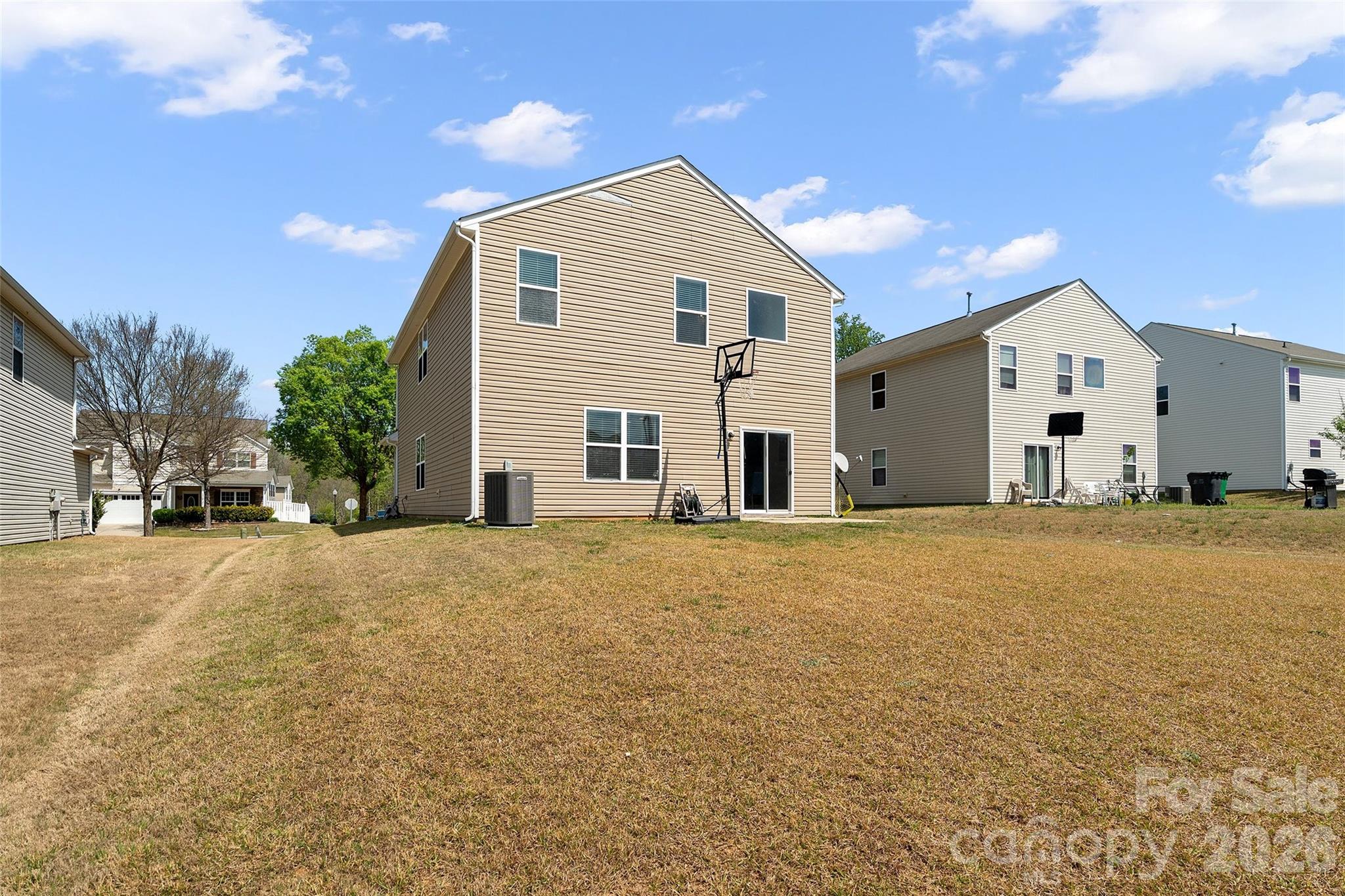 12439 Bending Branch Road — Charlotte
