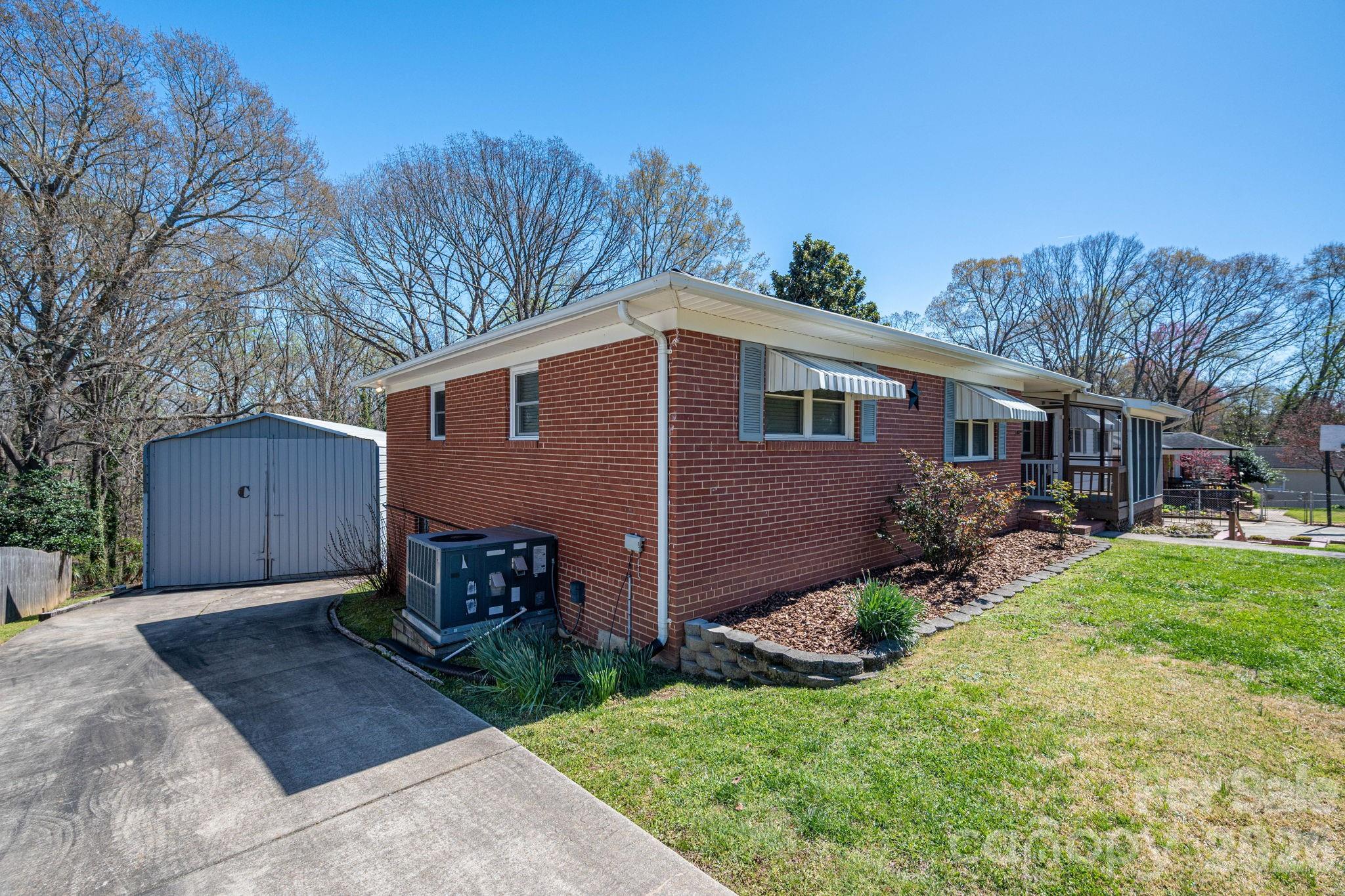 608 N State Street — Lincolnton