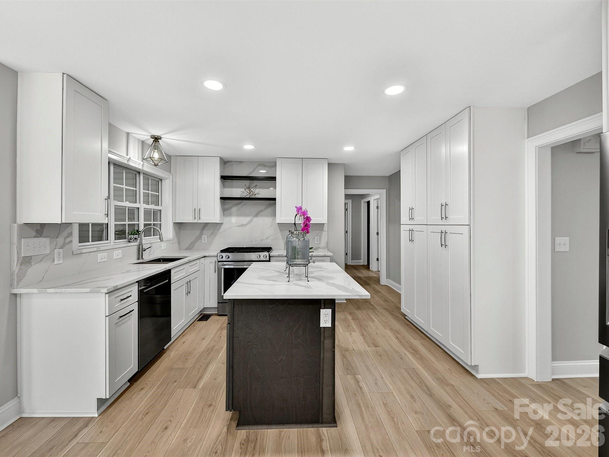 2597 Penngate Drive — Sherrills Ford