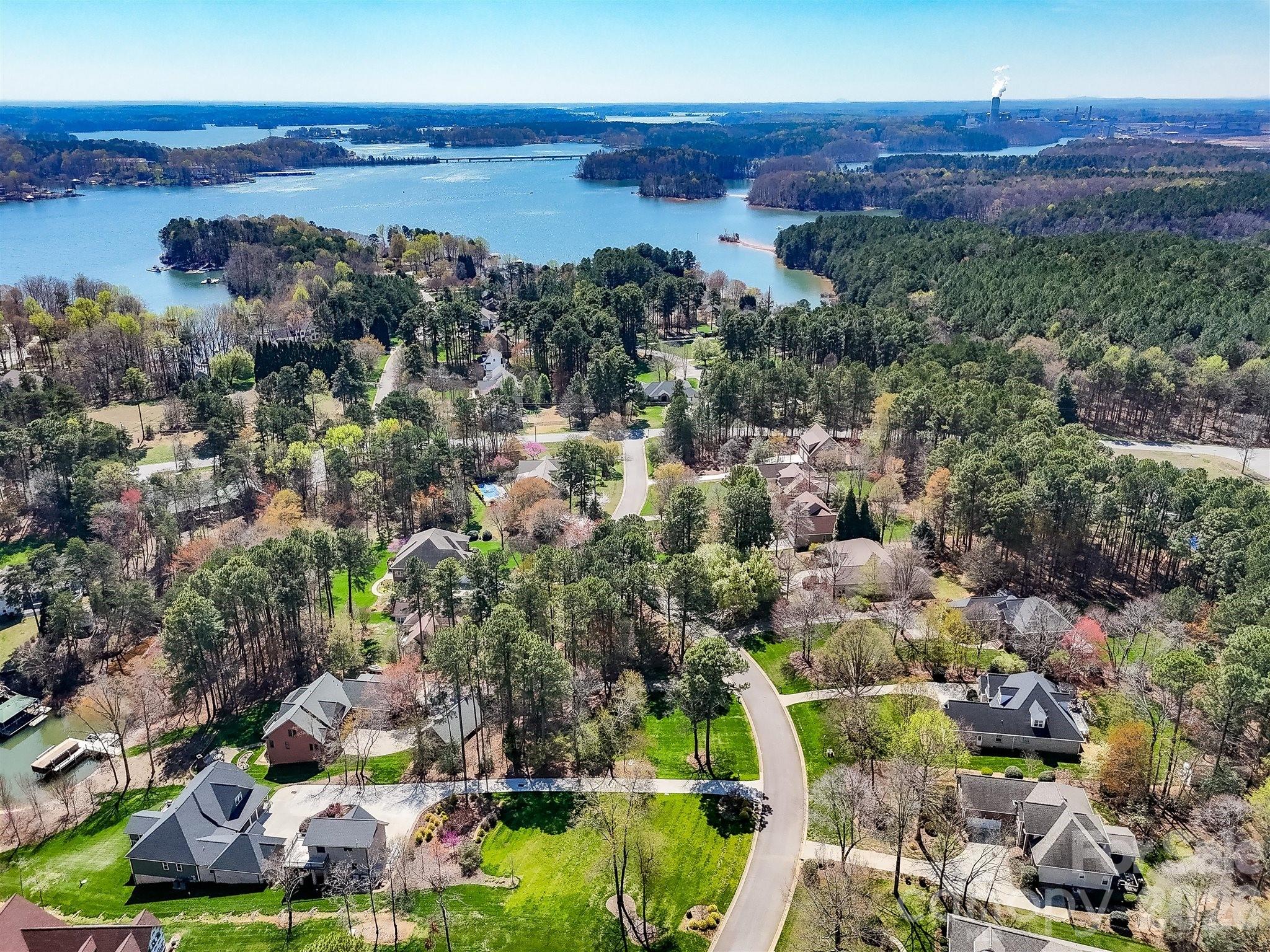 2597 Penngate Drive — Sherrills Ford
