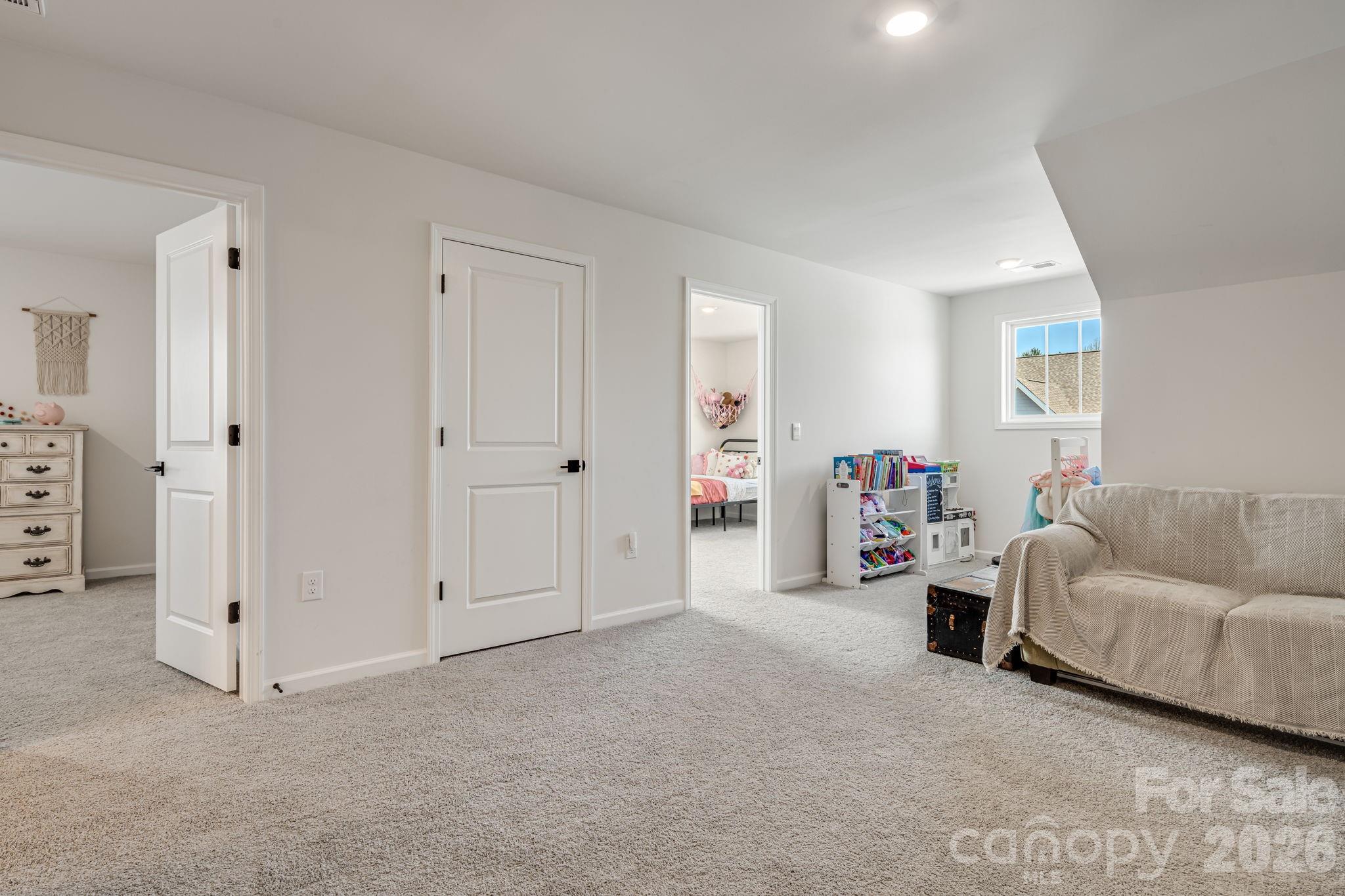 574 Fox Cove Road — Hendersonville