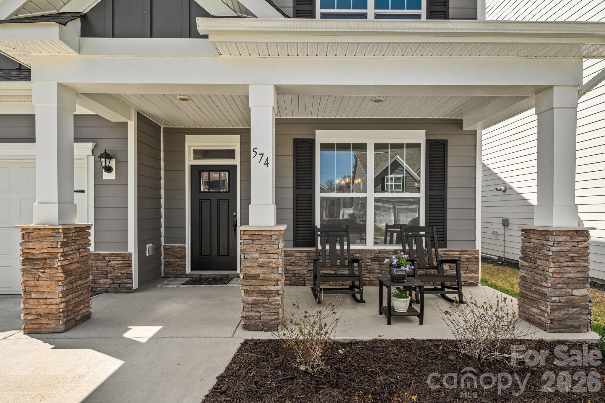 574 Fox Cove Road — Hendersonville