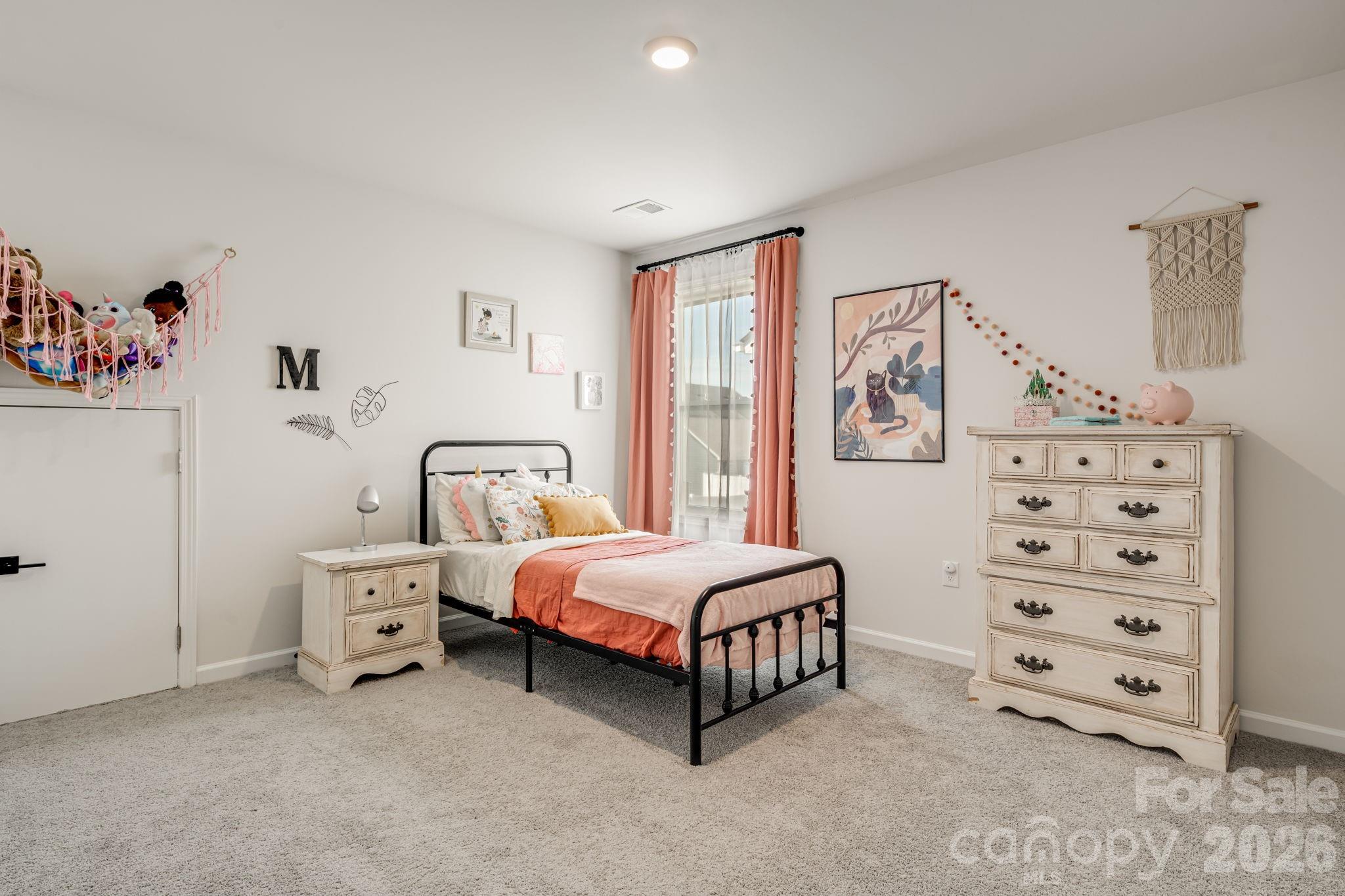 574 Fox Cove Road — Hendersonville