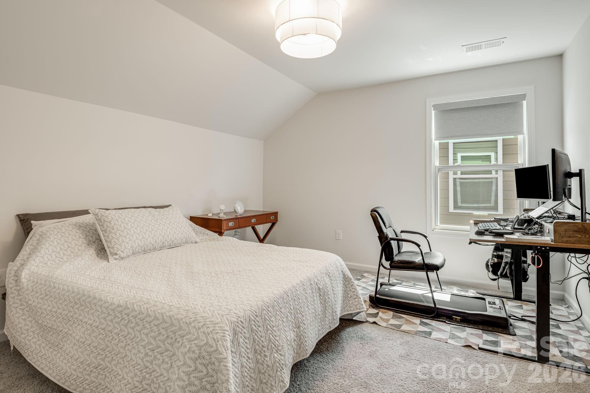 574 Fox Cove Road — Hendersonville