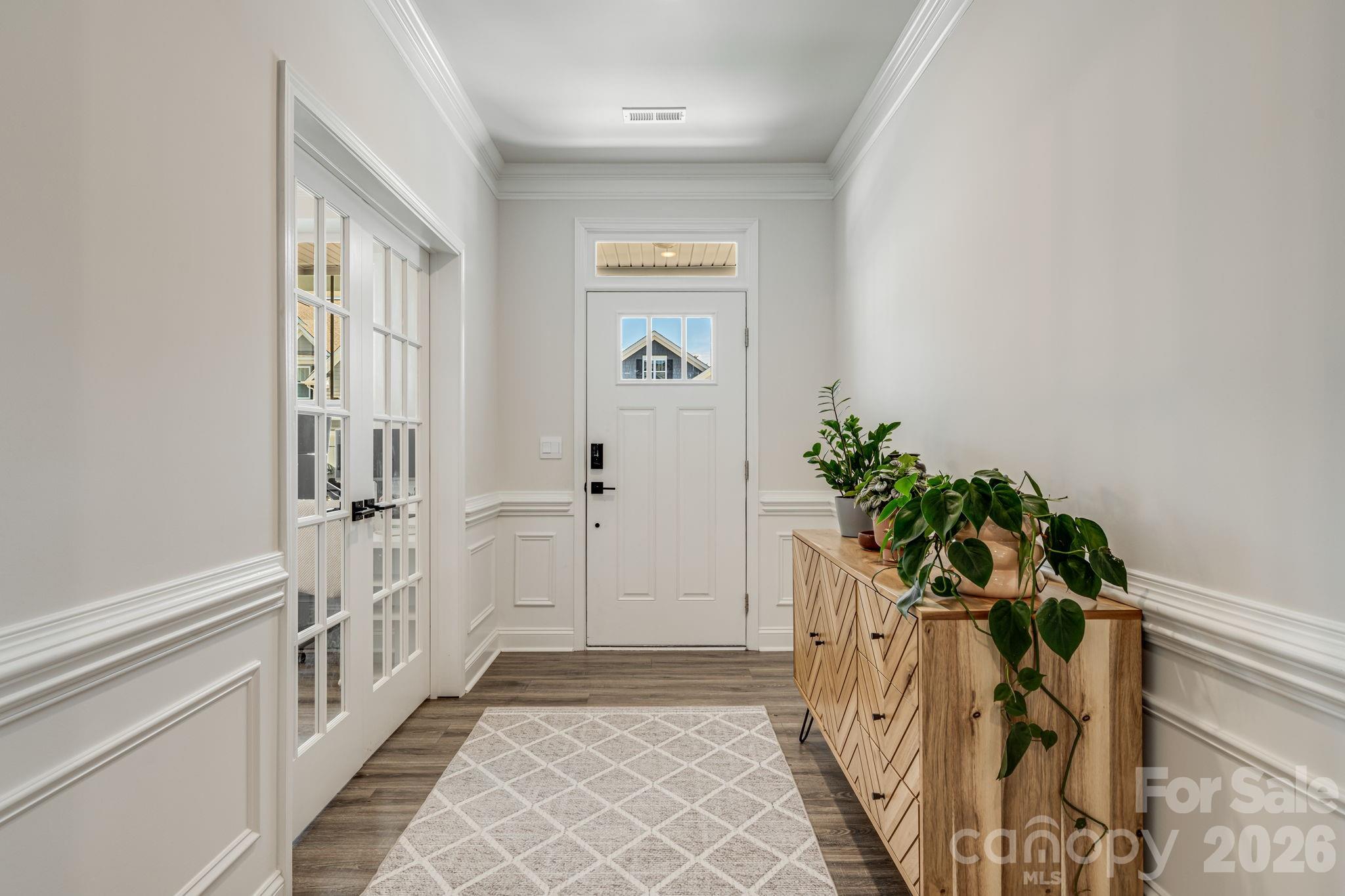574 Fox Cove Road — Hendersonville