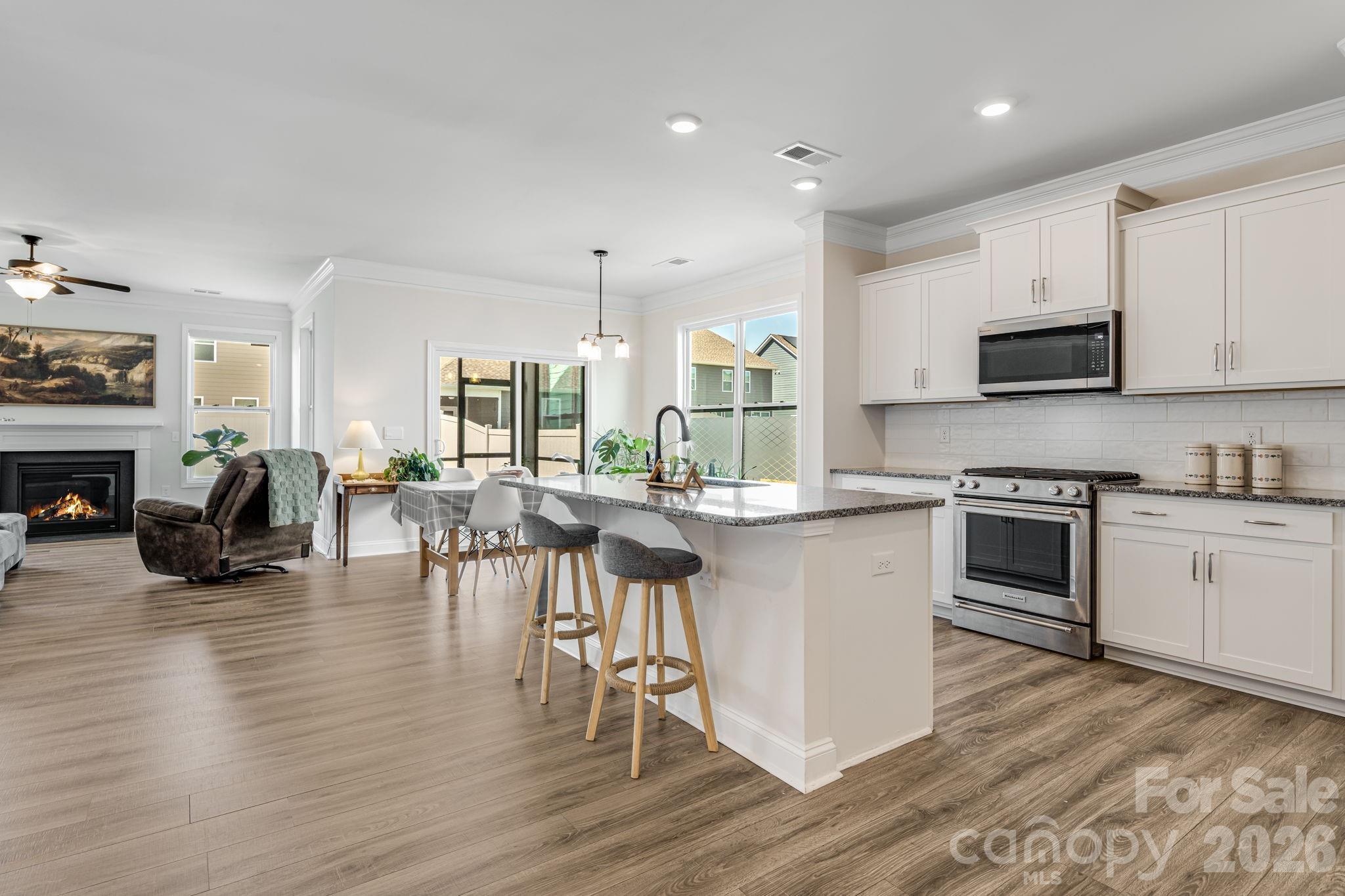 574 Fox Cove Road — Hendersonville