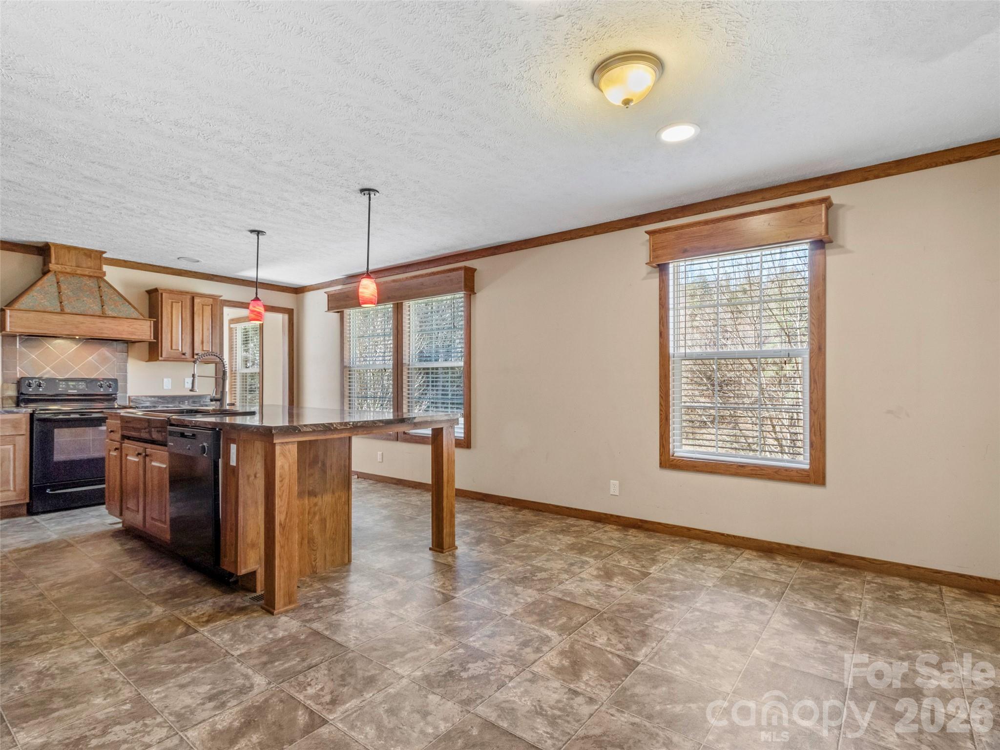 695 Johnson Farm Road — Canton