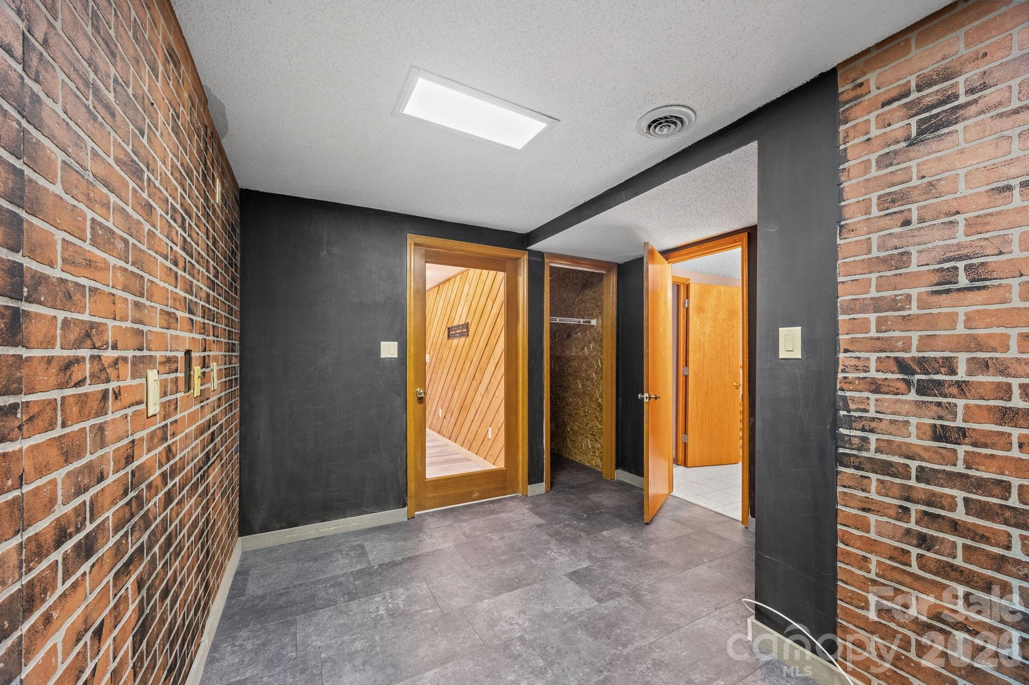 234 Justice Ridge Road — Candler