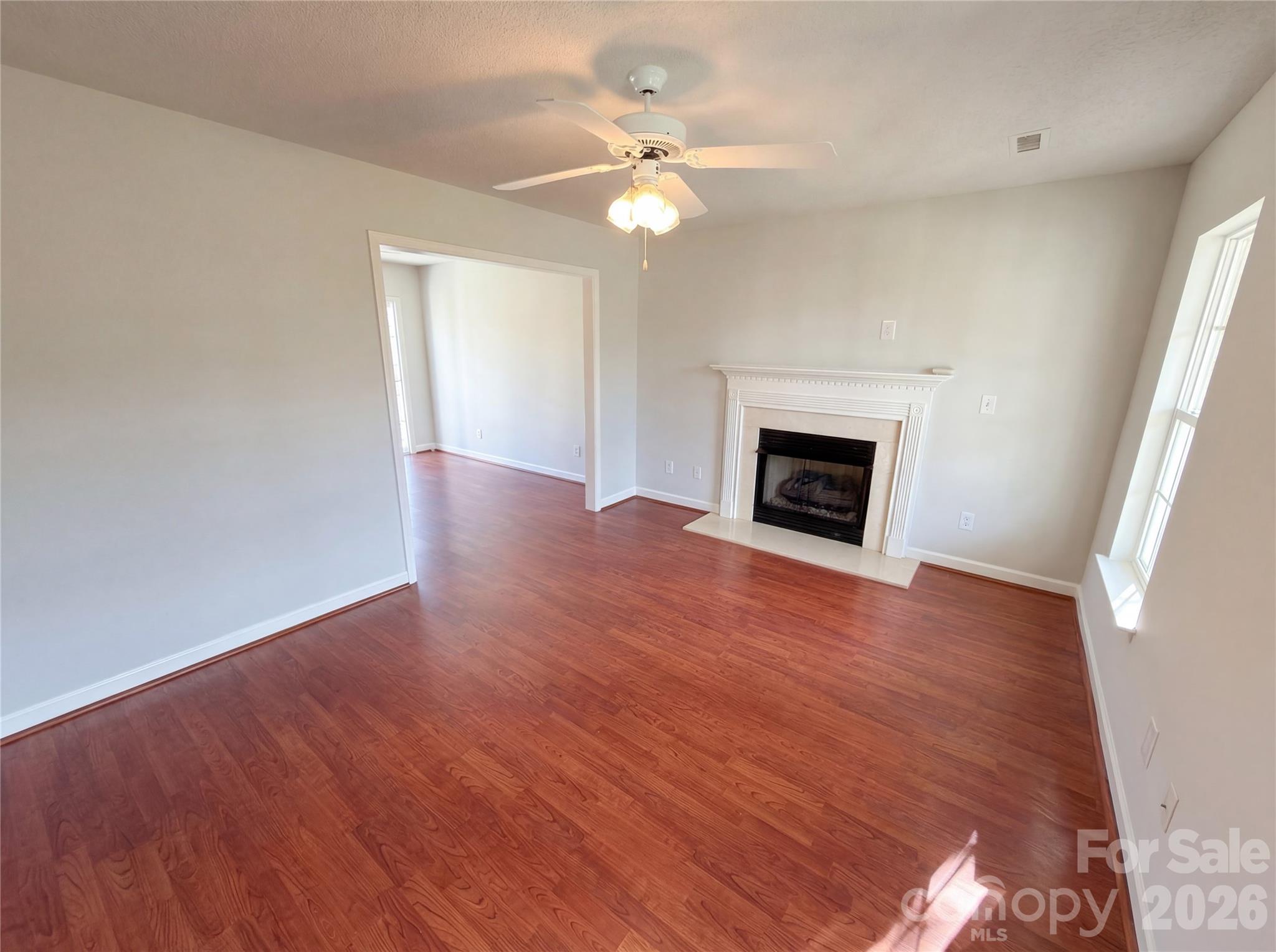3461 E Fairmeadow Drive — Lancaster