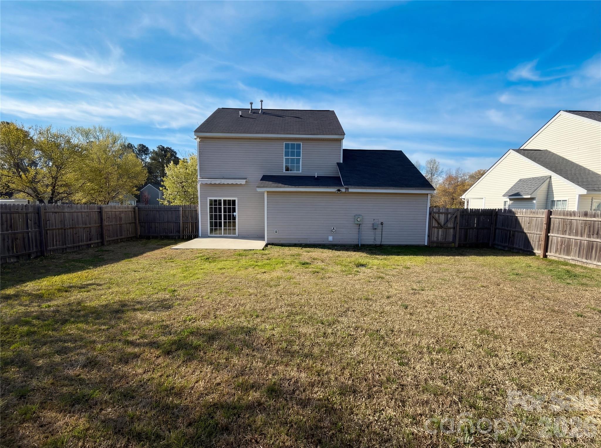 3461 E Fairmeadow Drive — Lancaster